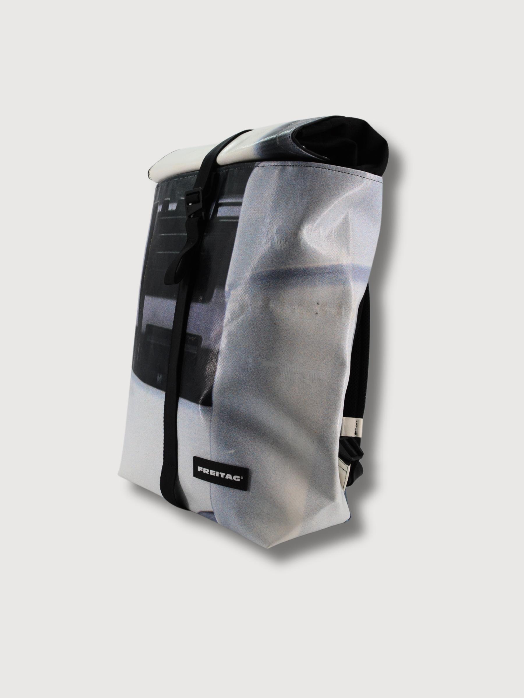 Clapton Rucksack Grau Car Print | Freitag