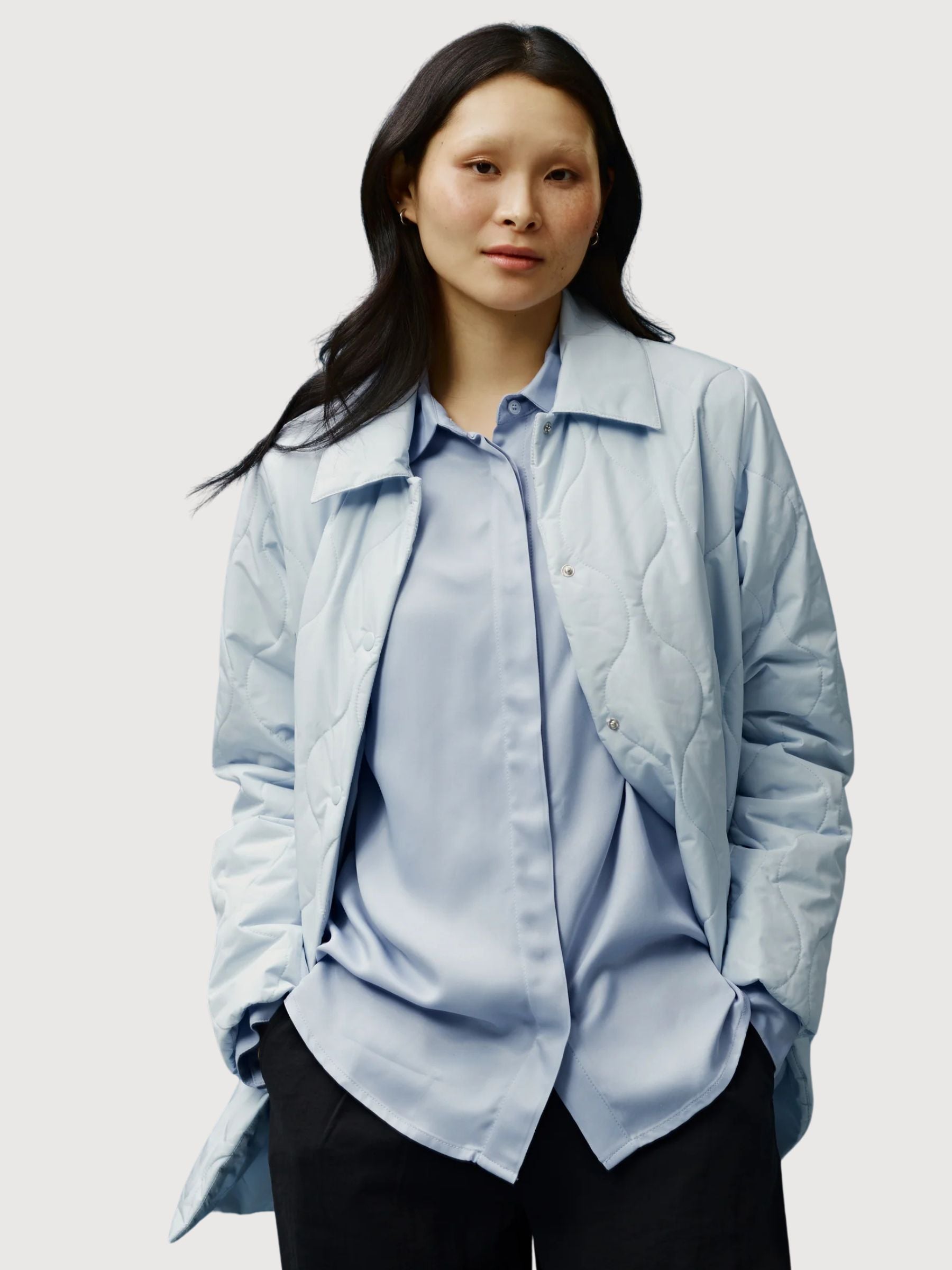 Selena-Shirt Himmelblau | Makia