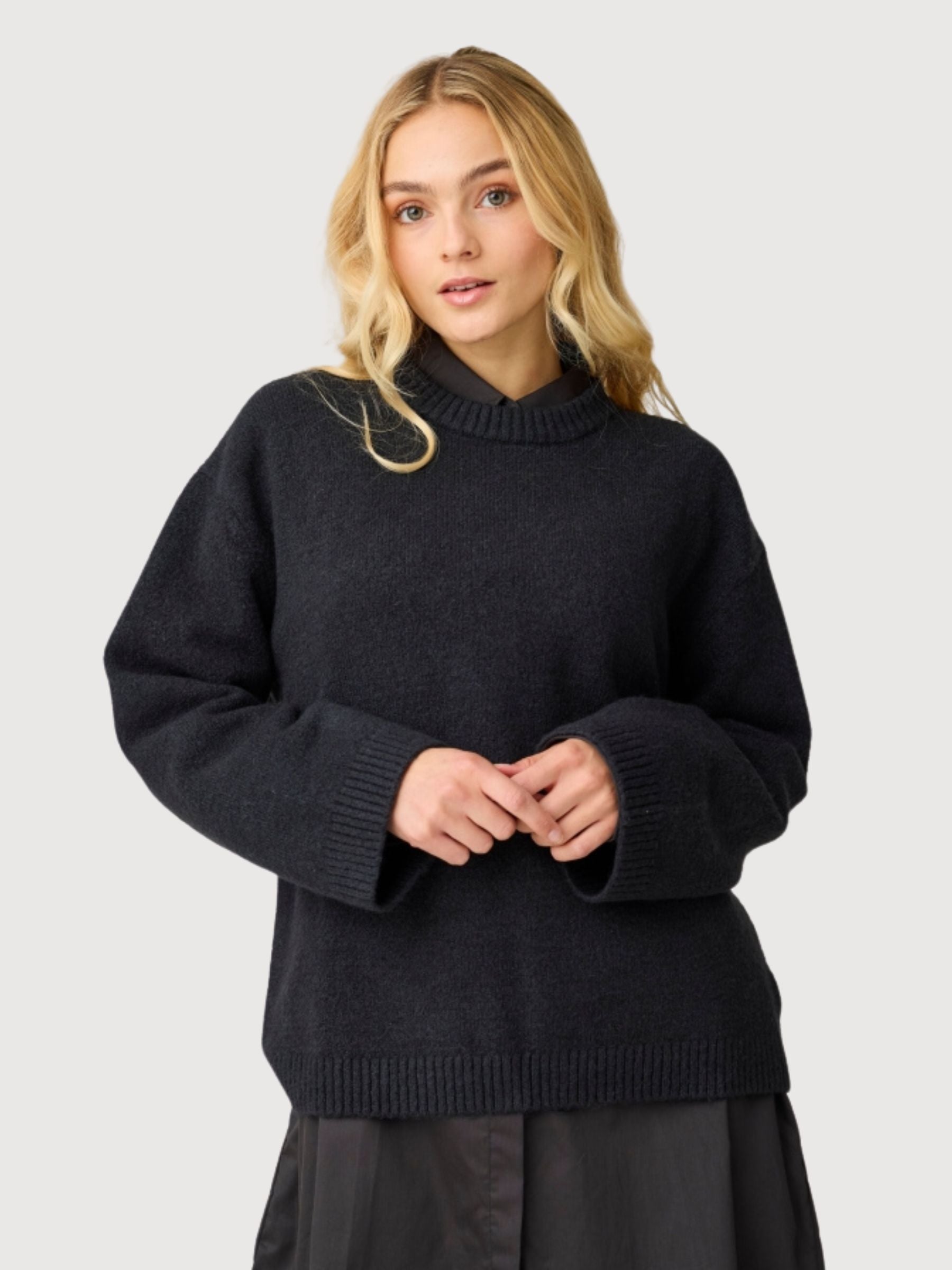 Sweater YarnBlack Woman | Knowledge Cotton Apparel