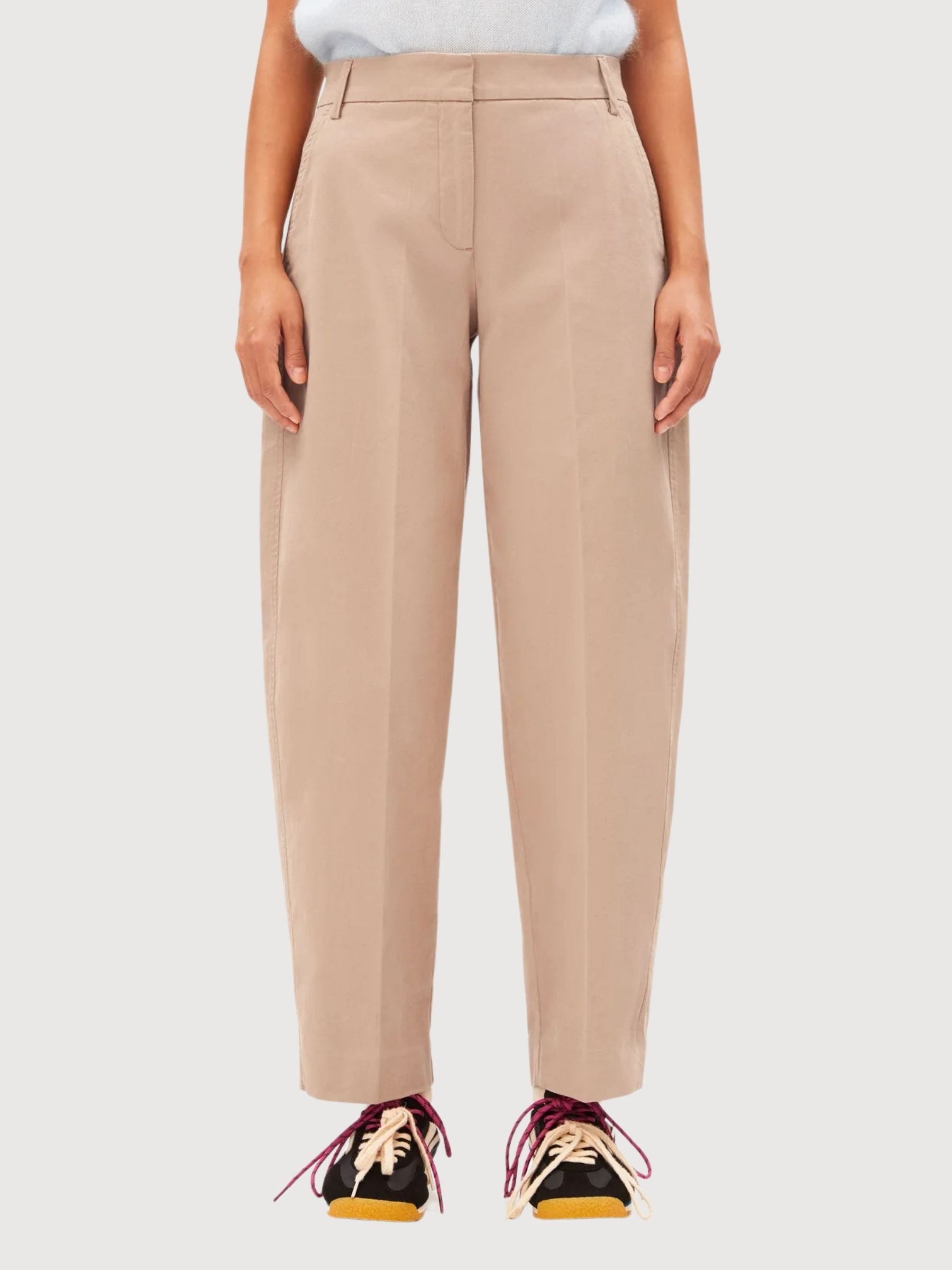Barrel Leg Twill Pant True Camel | Armedangels