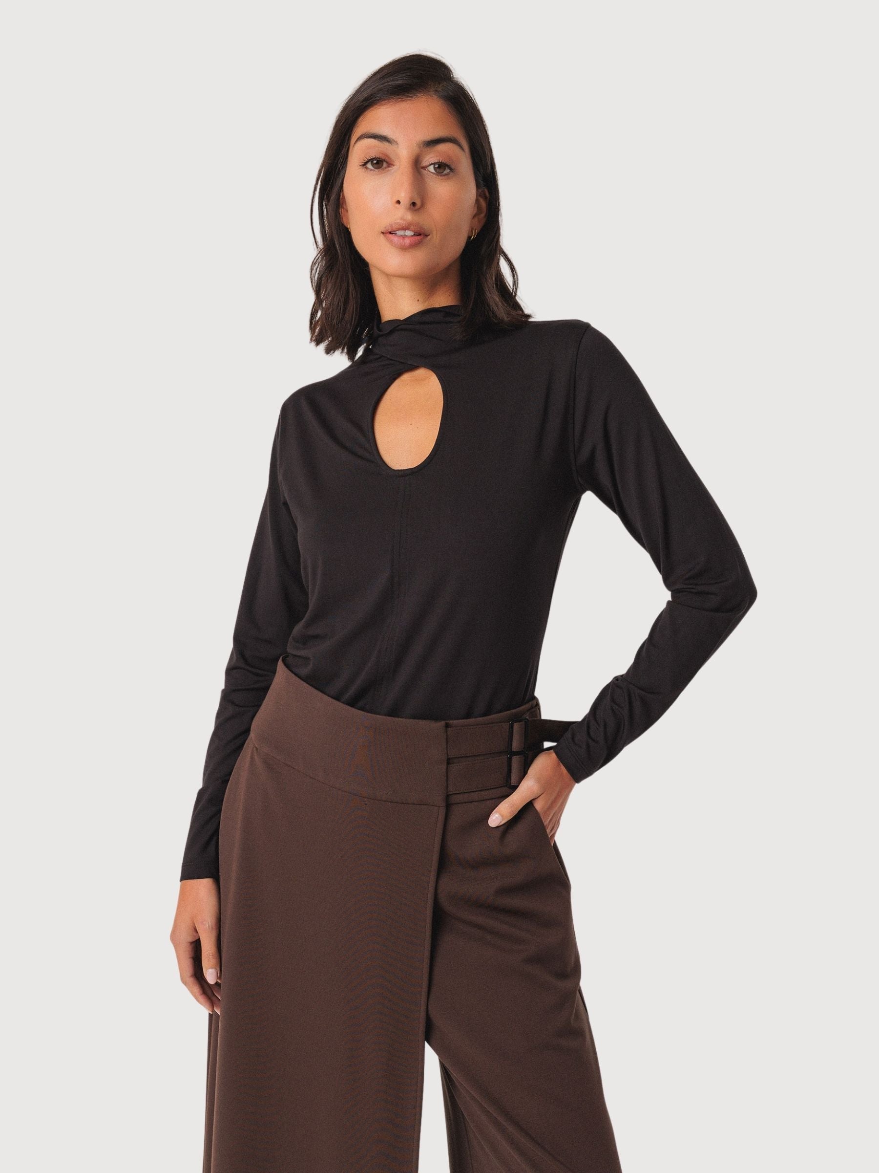 Longsleeve Zur-5 Black Woman | Skfk