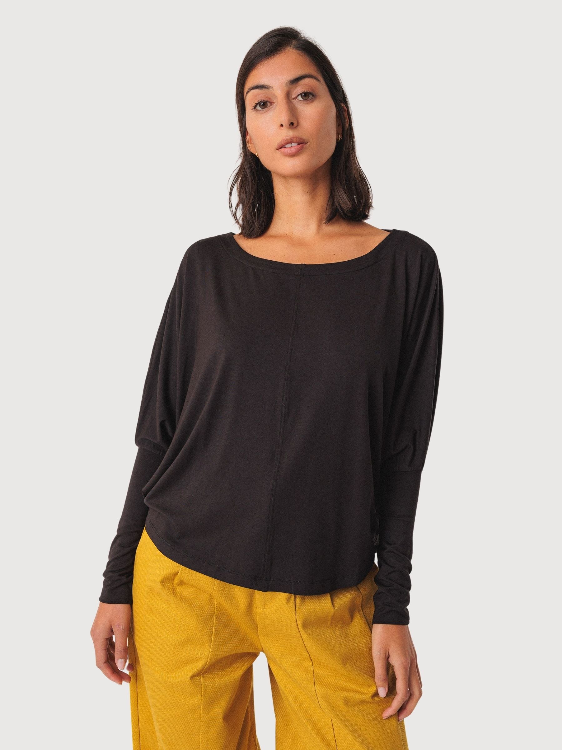 Longsleeve Zur-8 Black Woman | Skfk