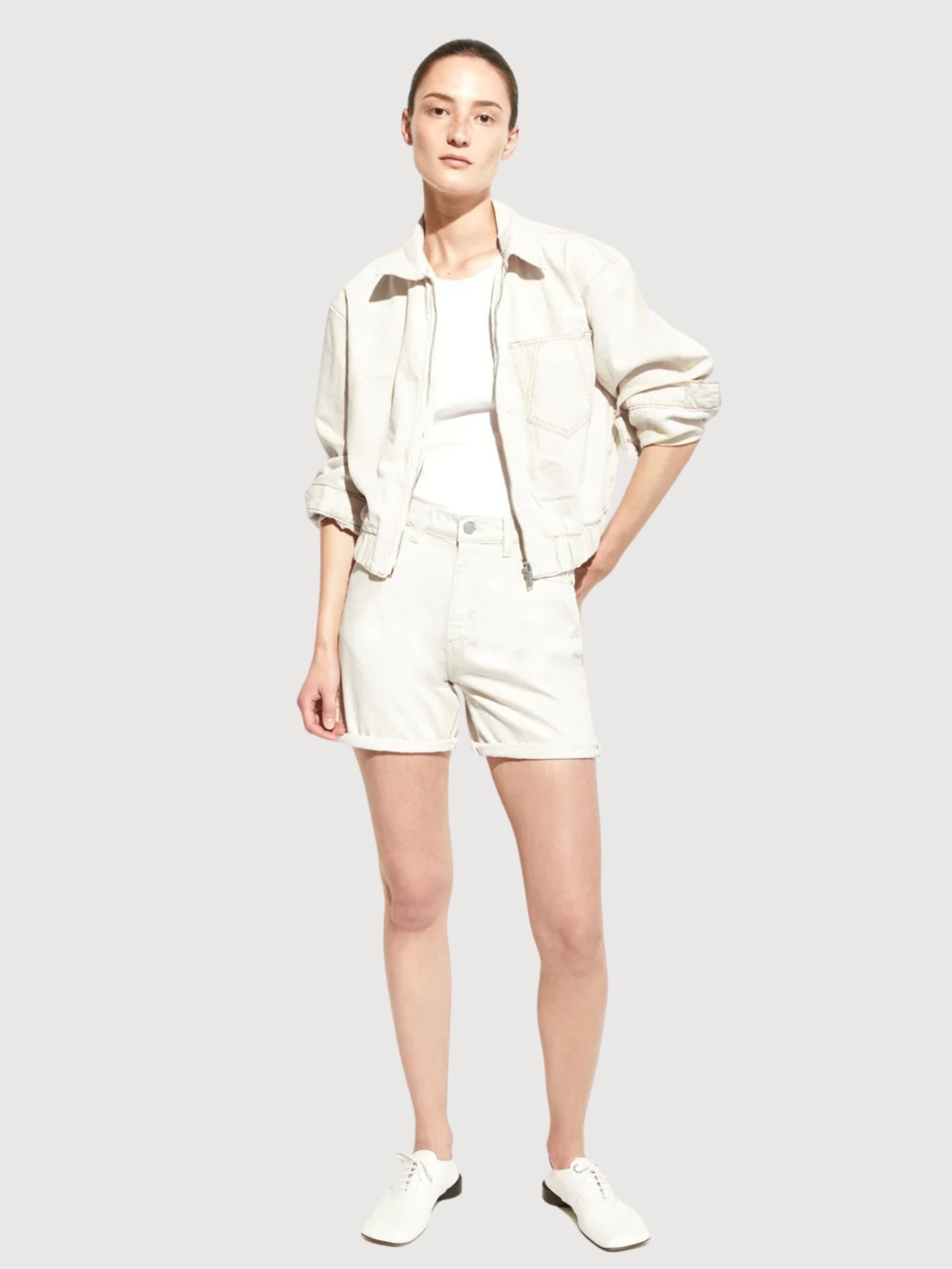 Shorts di jeans Sheaari tinti senza coloranti da donna | ARMEDANGELS