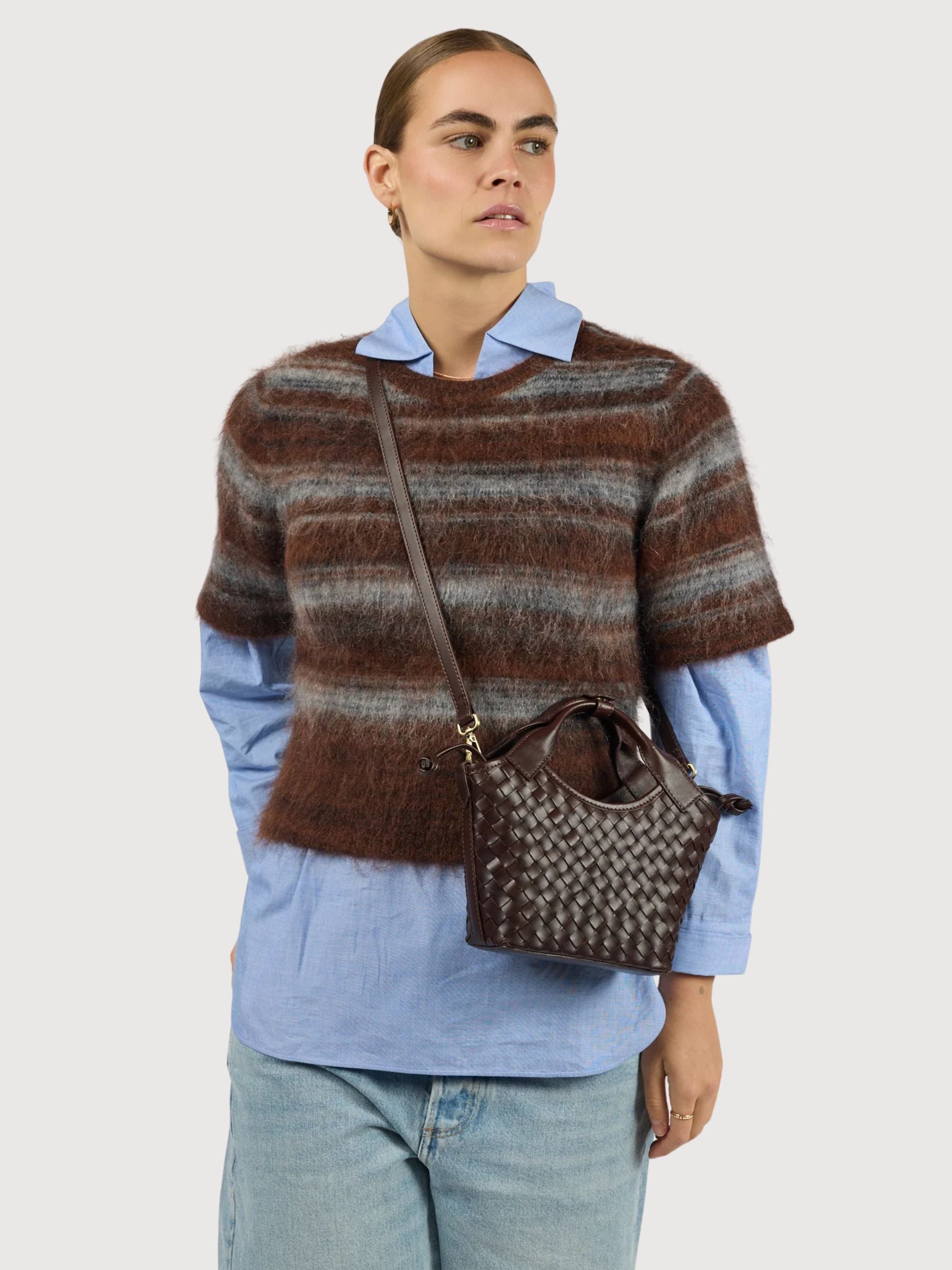 Mara Mini – Geflochtene Schokoladen-Ledertasche | O My Bag