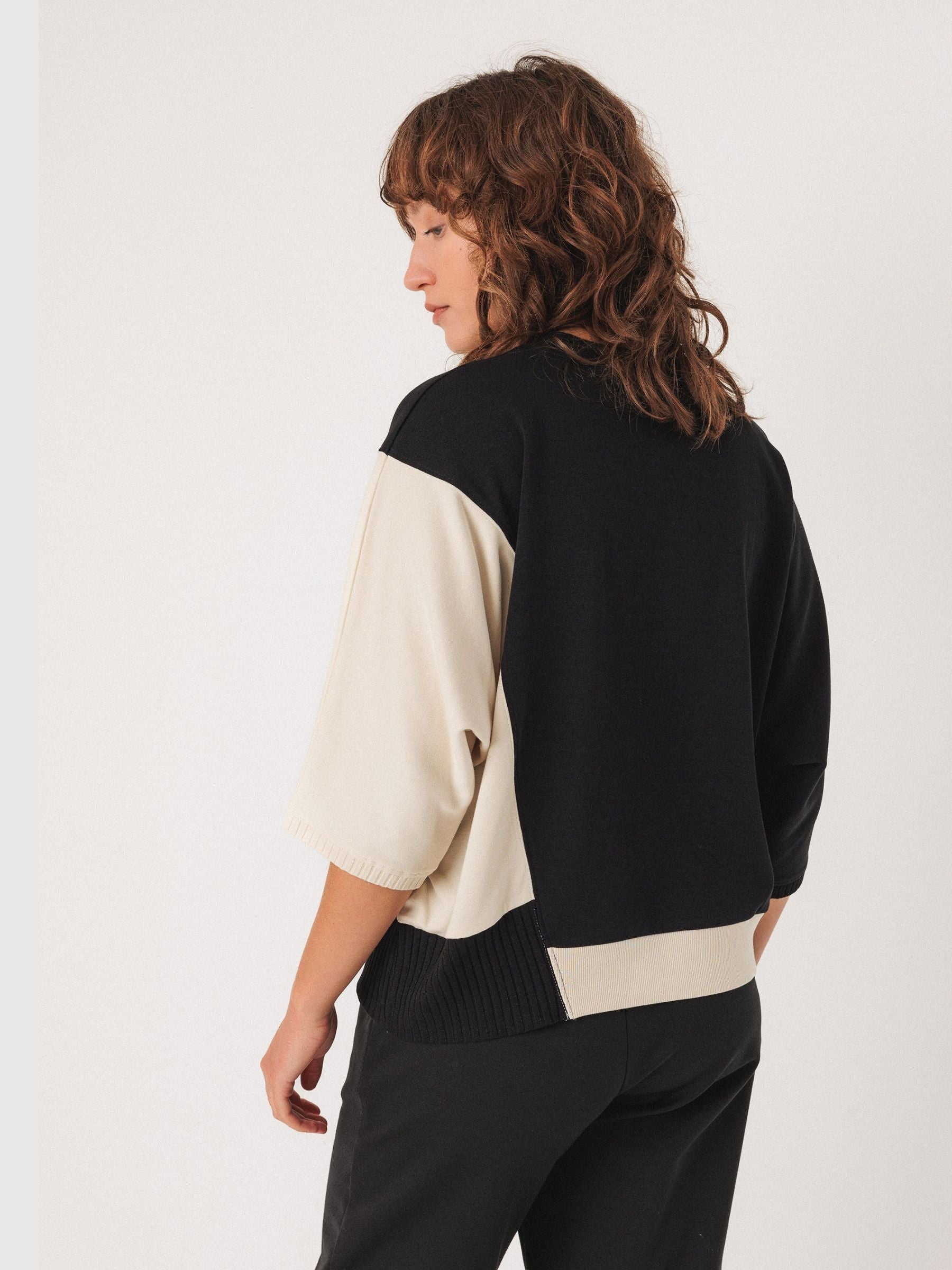 T-Shirt Aloria Nera Gots Cotone Donna | Skfk