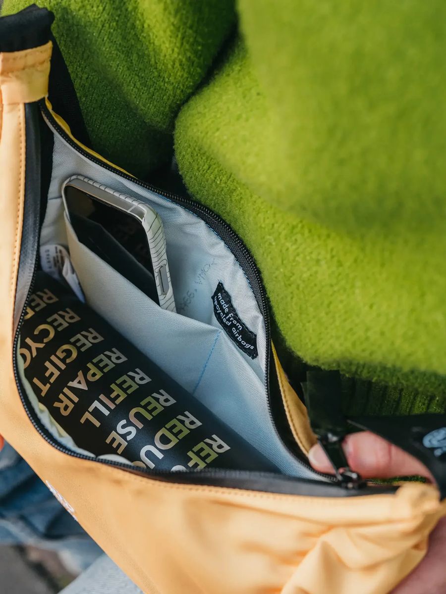 Mini-Tasche in Mondlichtgelb | Airpaq