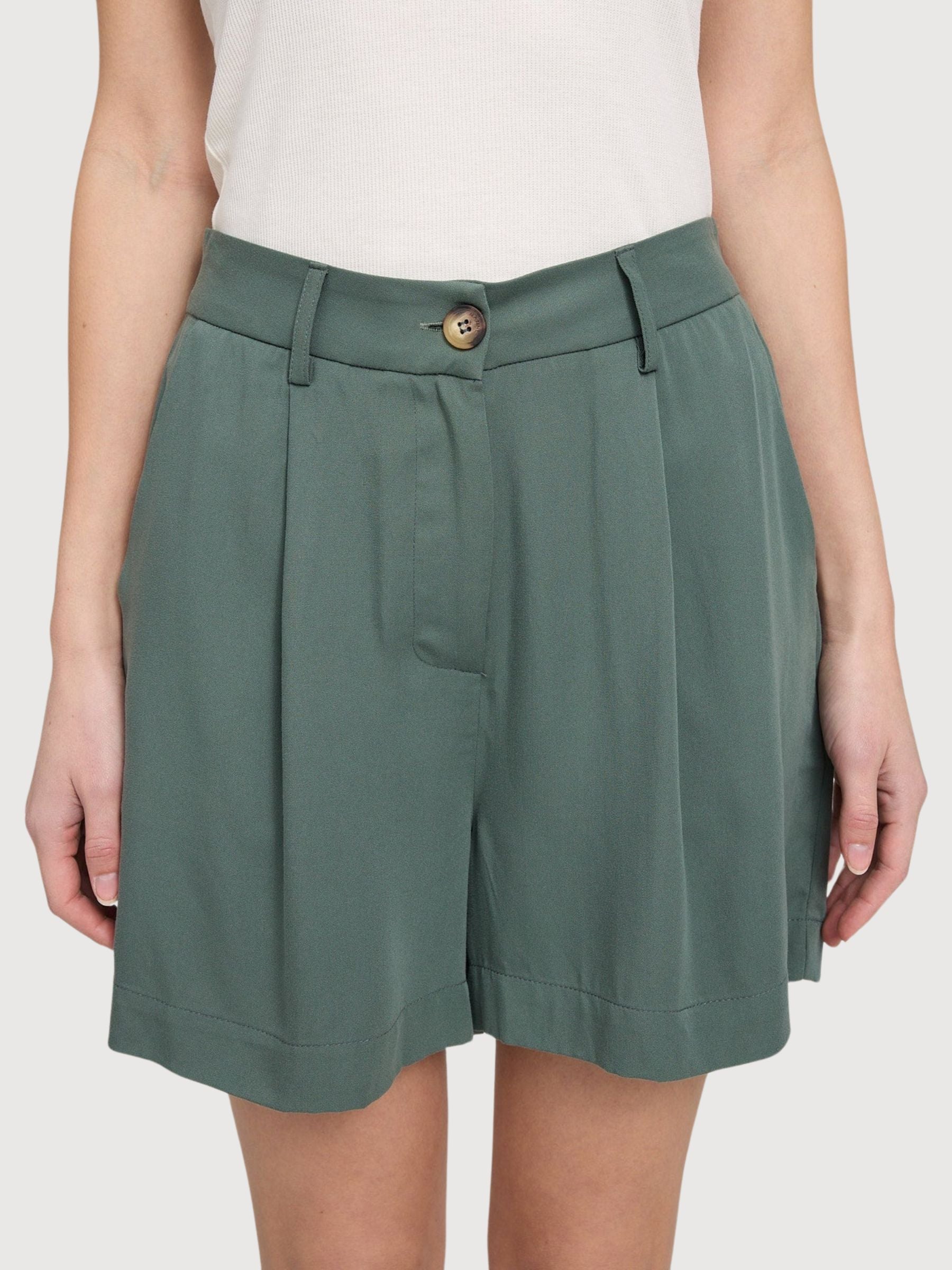 Pantaloncini in viscosa plissettata da donna | Mazine