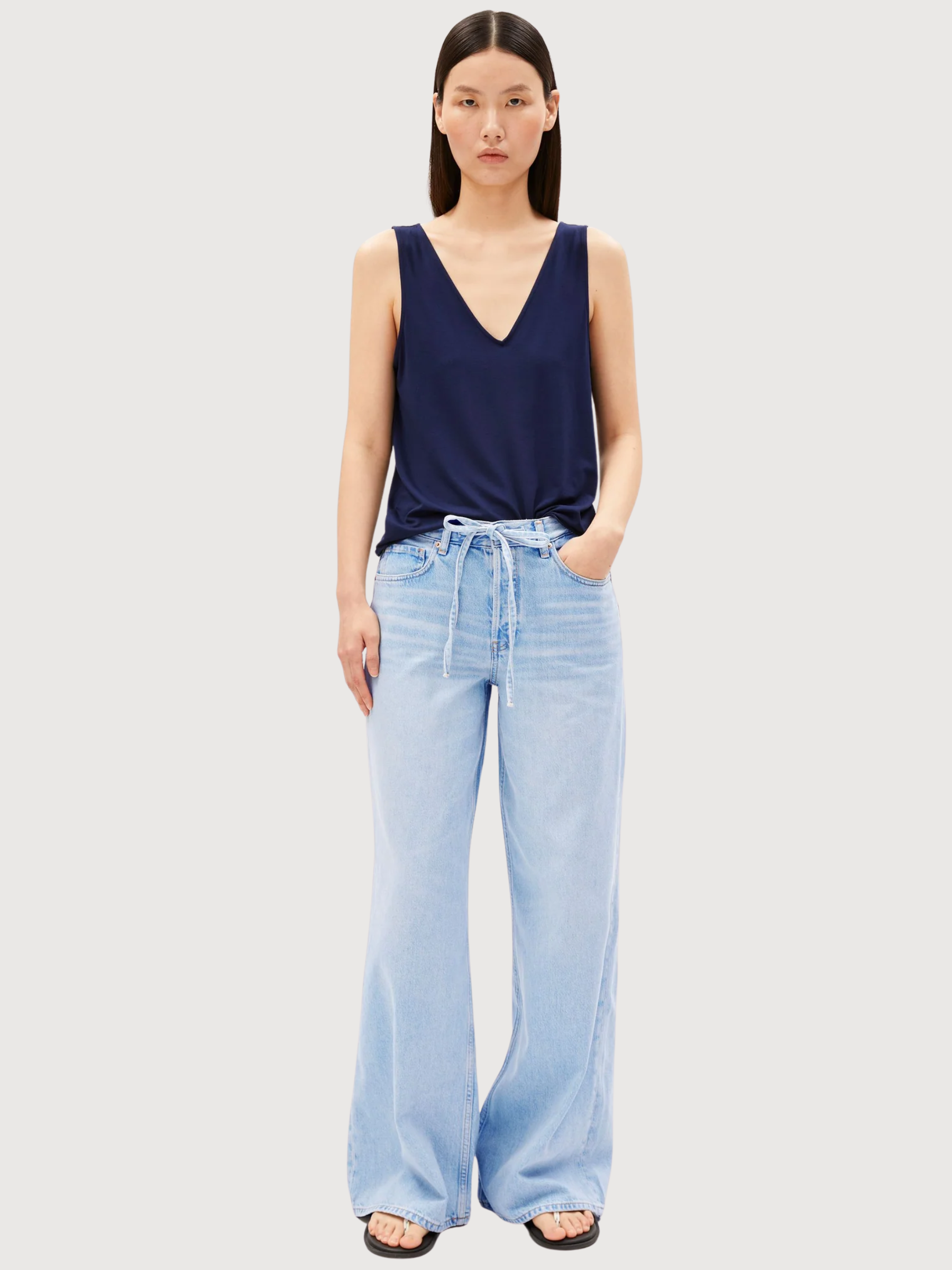 Top V-neck Jersey Tinted Navy | Armedangels