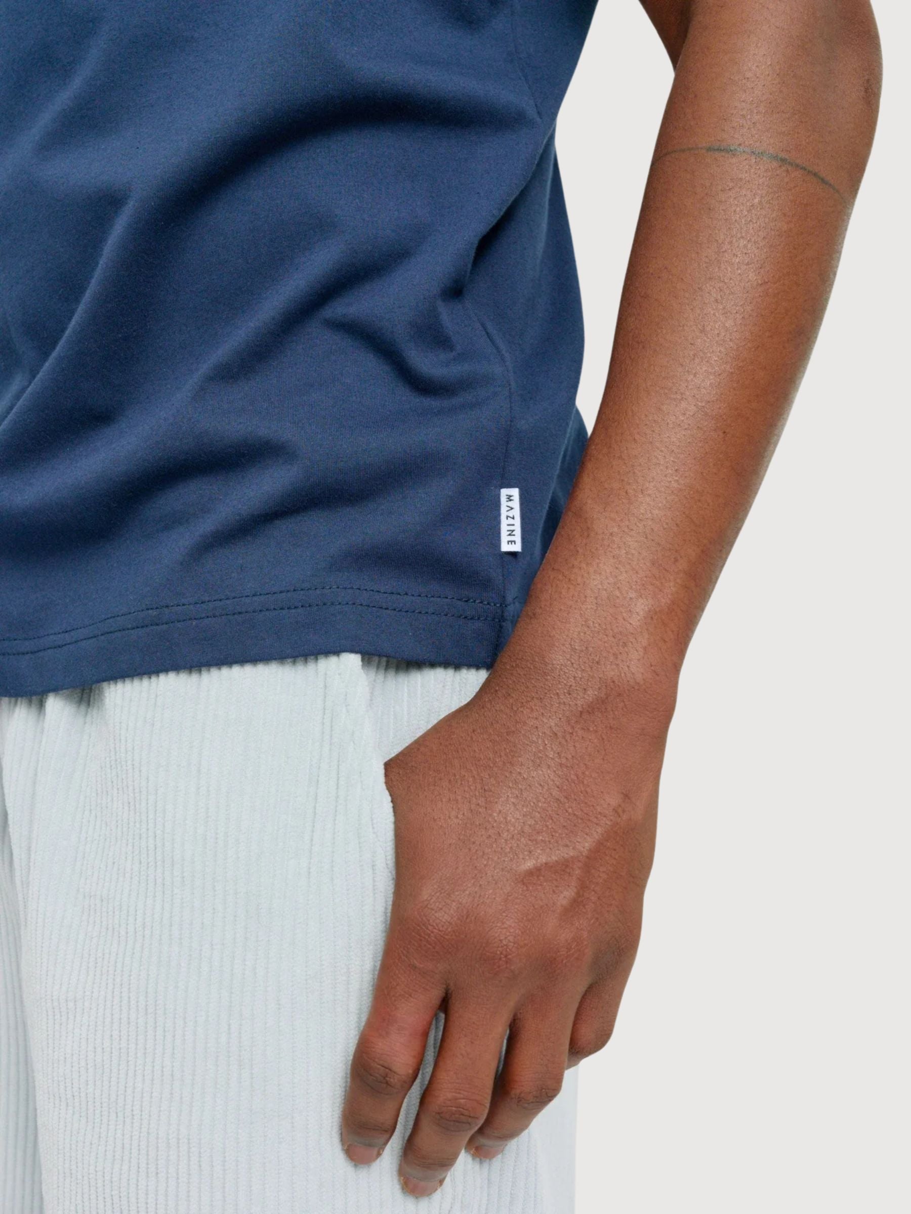 T-shirt da uomo con taschino sul petto, blu notte, in cotone | Mazine