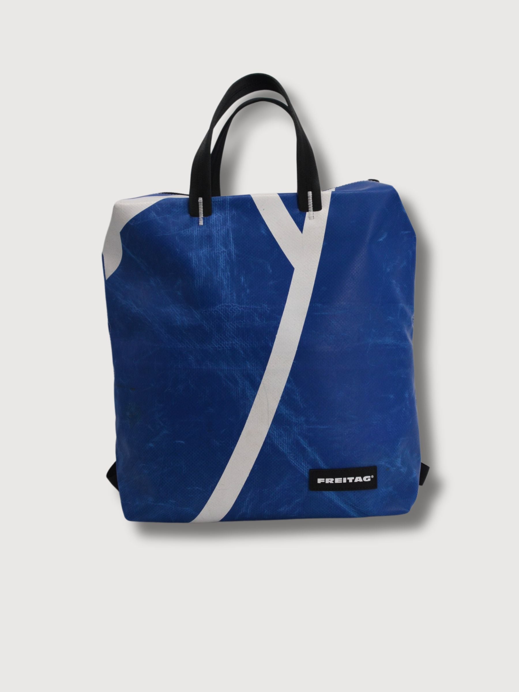 Backpack F201 Pete Blue & White In Used Truck Tarps | Freitag