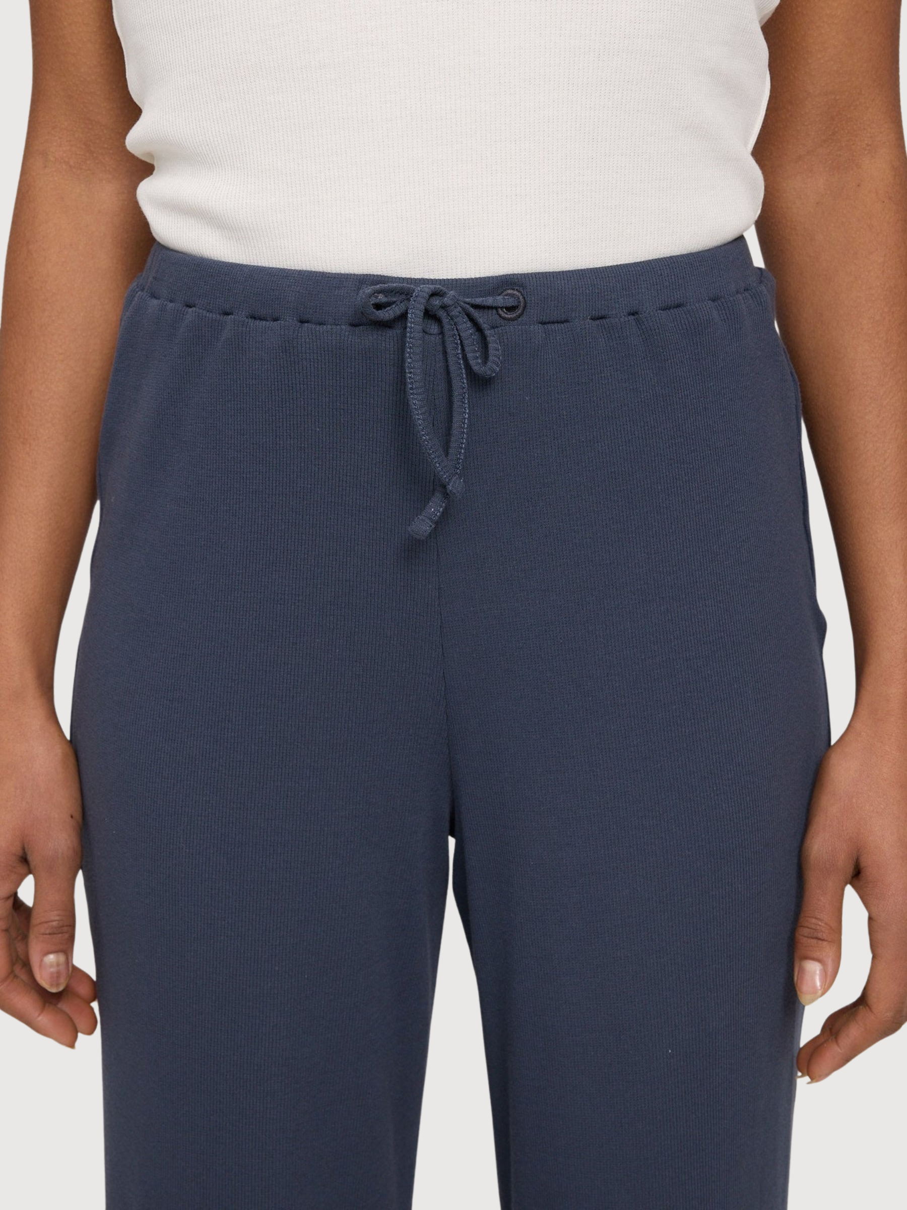 Pantaloni a coste a righe da donna in cotone blu inchiostro | Mazine