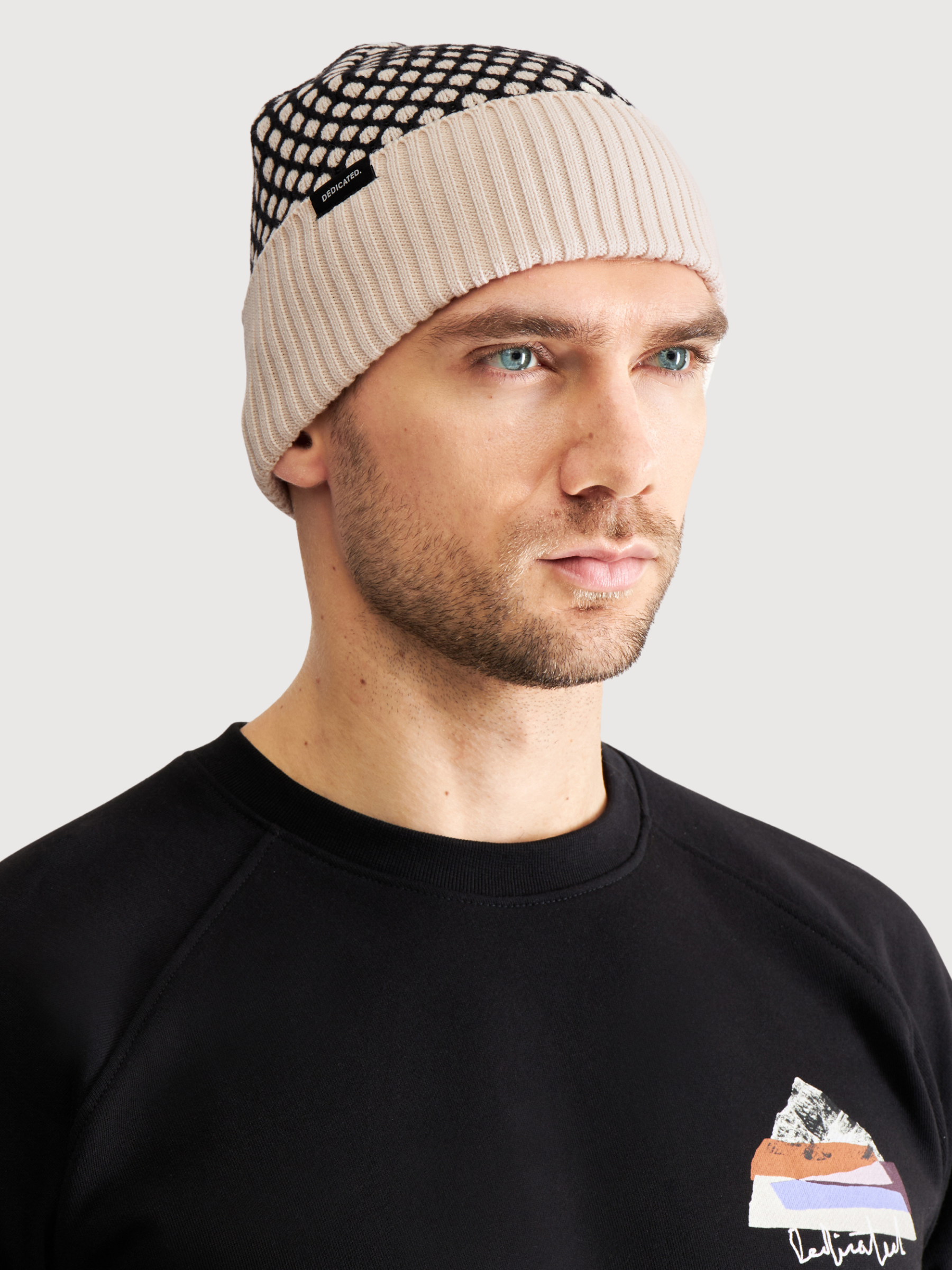 Hemavan Bubble Beanie in White and Black | Dedicated