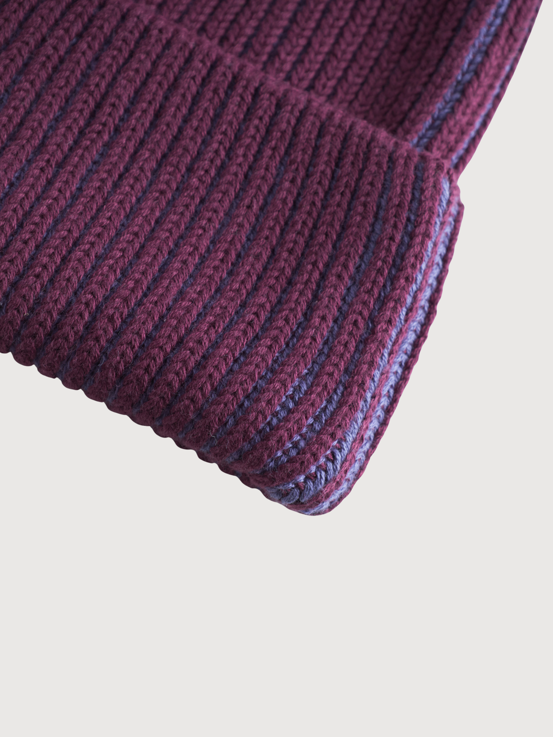 Beanie Narvik Dunkelrot und Blau | Dedicated