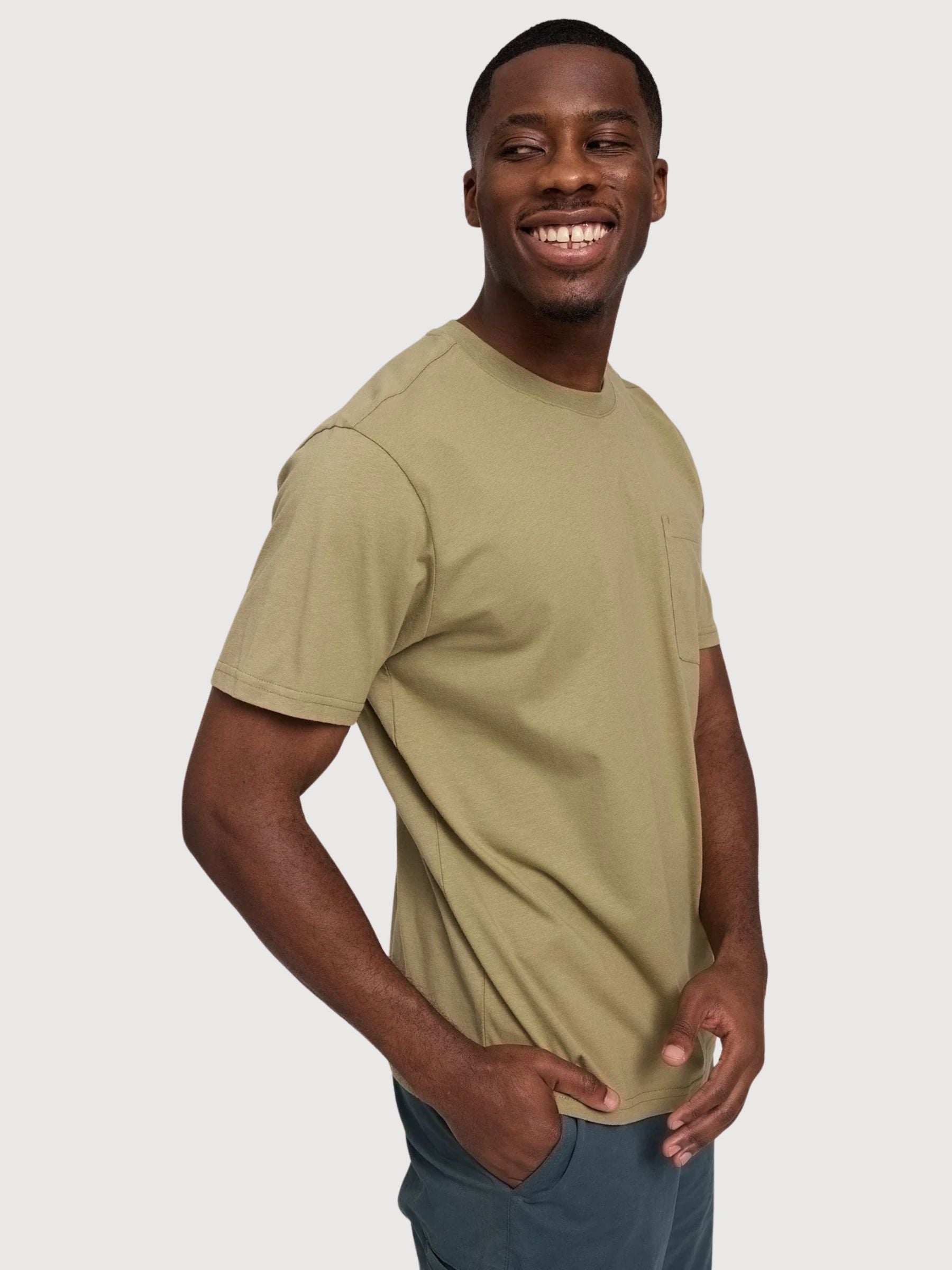 T-shirt da uomo con taschino sul petto, Olive Gots Cotton | Mazine