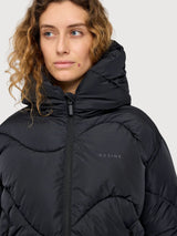 Giacca Waves Quilt Corta Nera Donna | Mazine