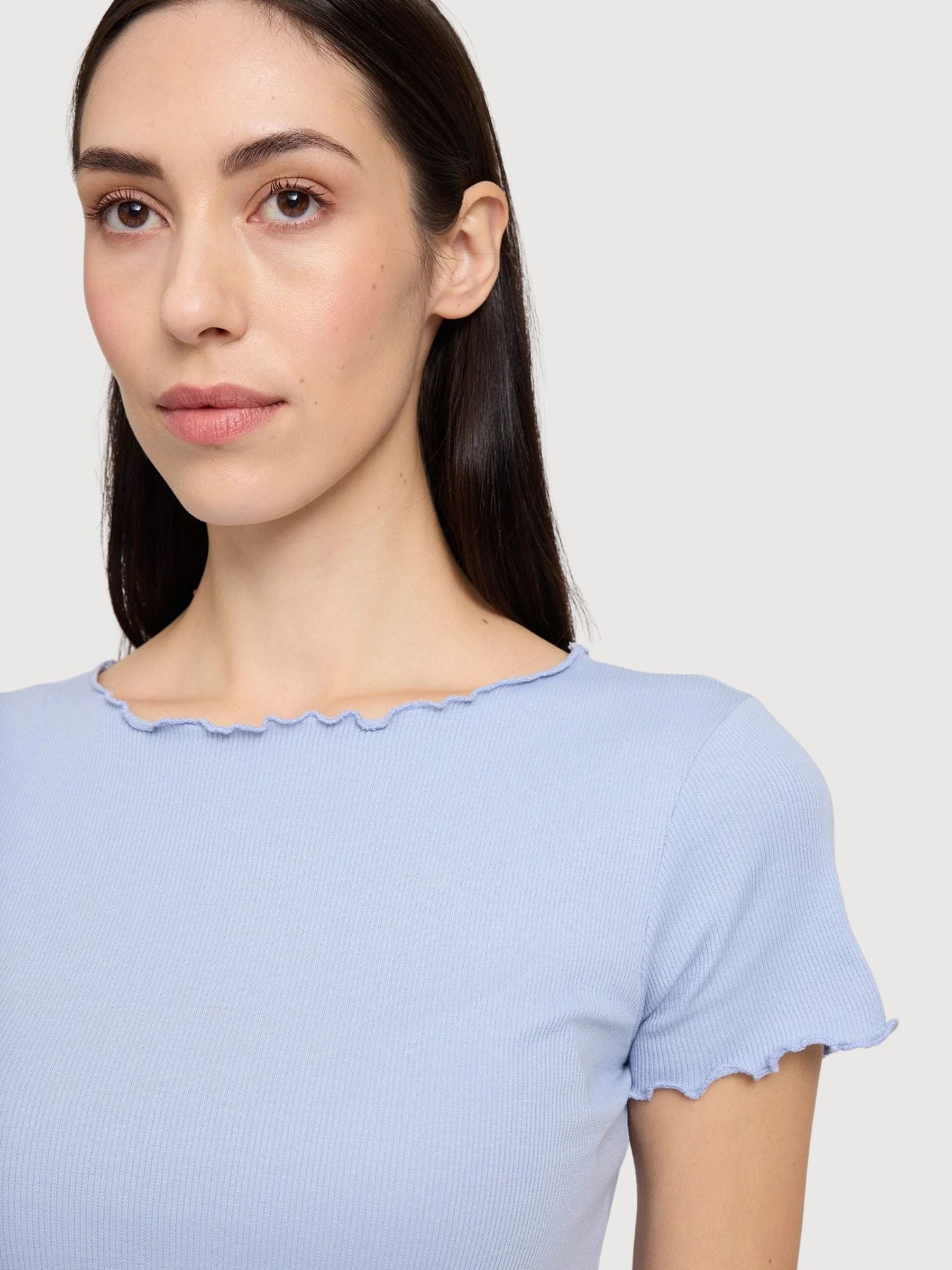 Babylock Damen-T-Shirt mit Saum, Wolkenblau | Mazine
