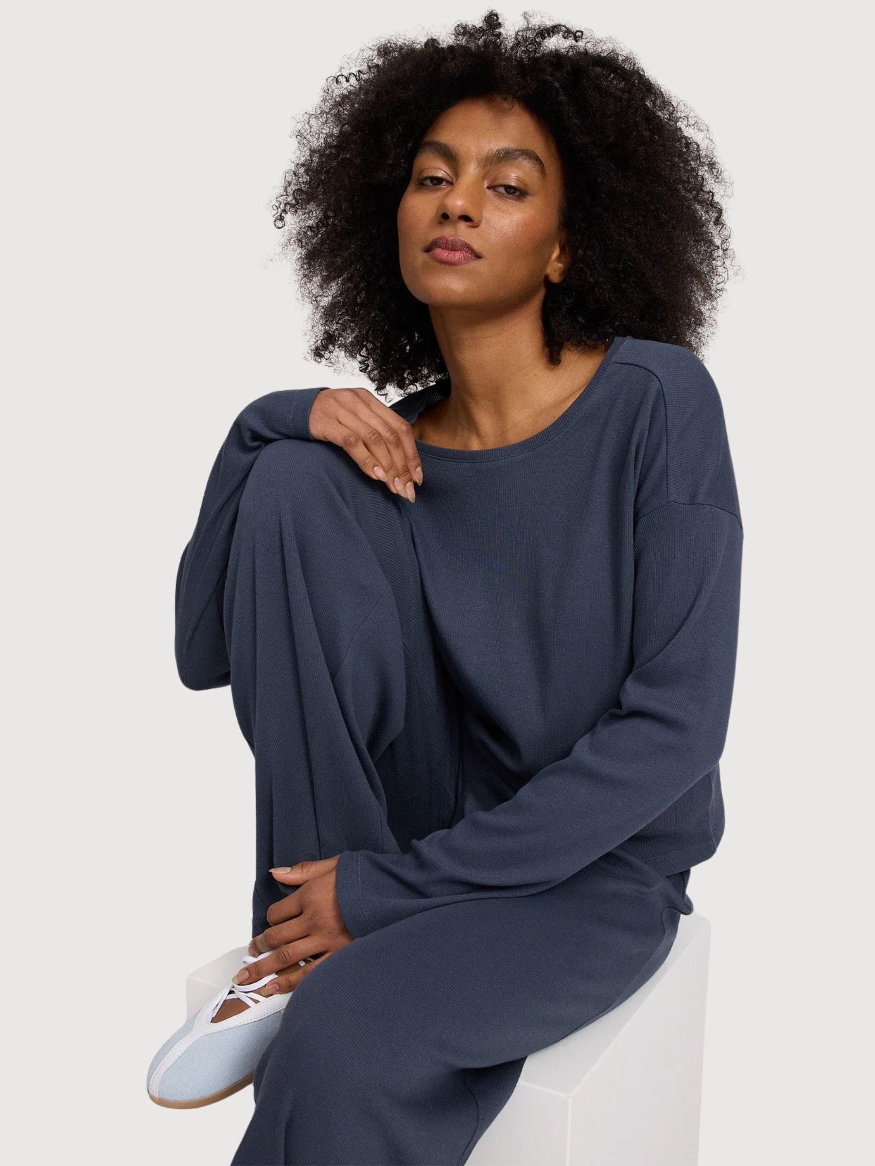 Maglia a maniche lunghe a righe e costine da donna blu | Mazine