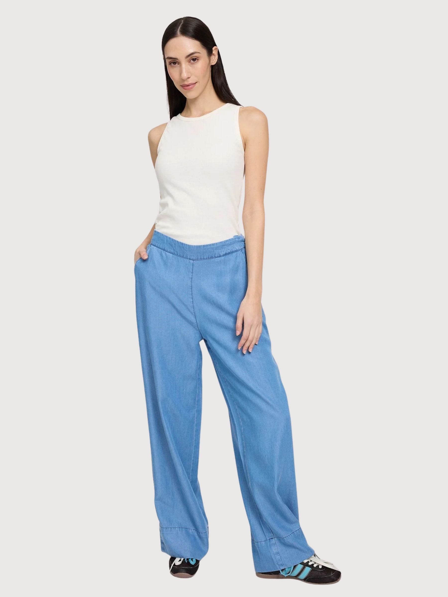 Pantalone gamba larga in Tencel donna lavaggio blu scuro | Mazine