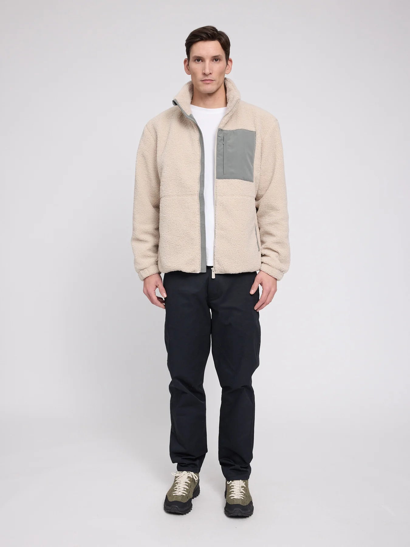 MAZINE Teddy Jacket padded in natural/light bottle color, featuring sherpa lining and cozy design for cold weather.