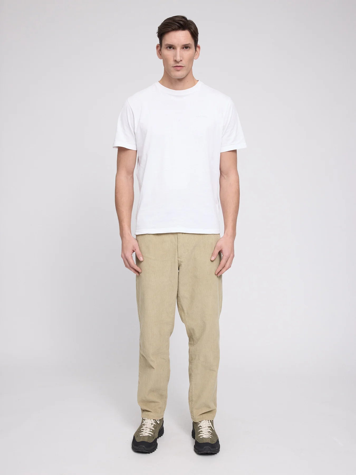 Trousers Corduroy Jogpants Light Khaki | MAZINE