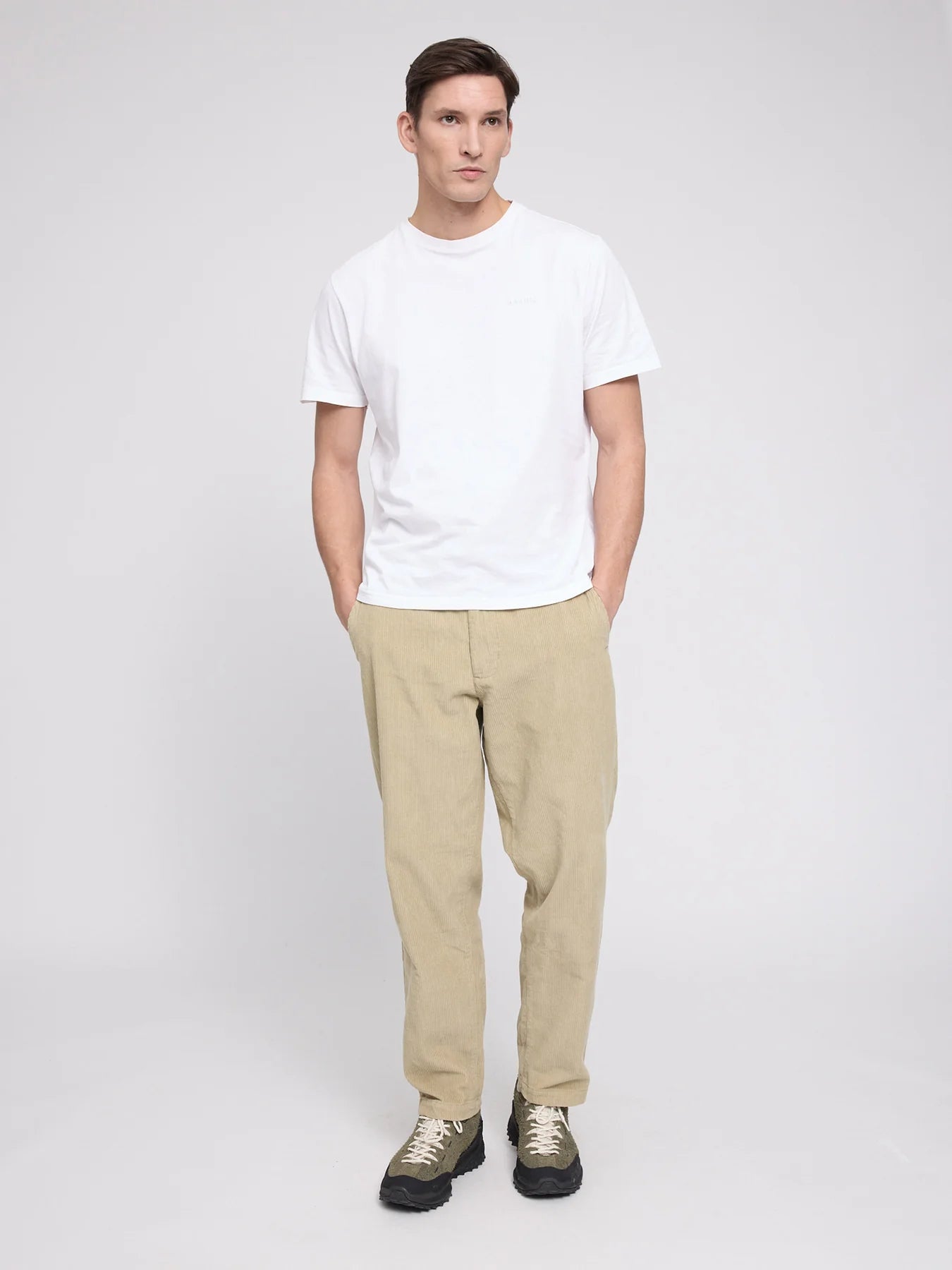 Trousers Corduroy Jogpants Light Khaki | MAZINE