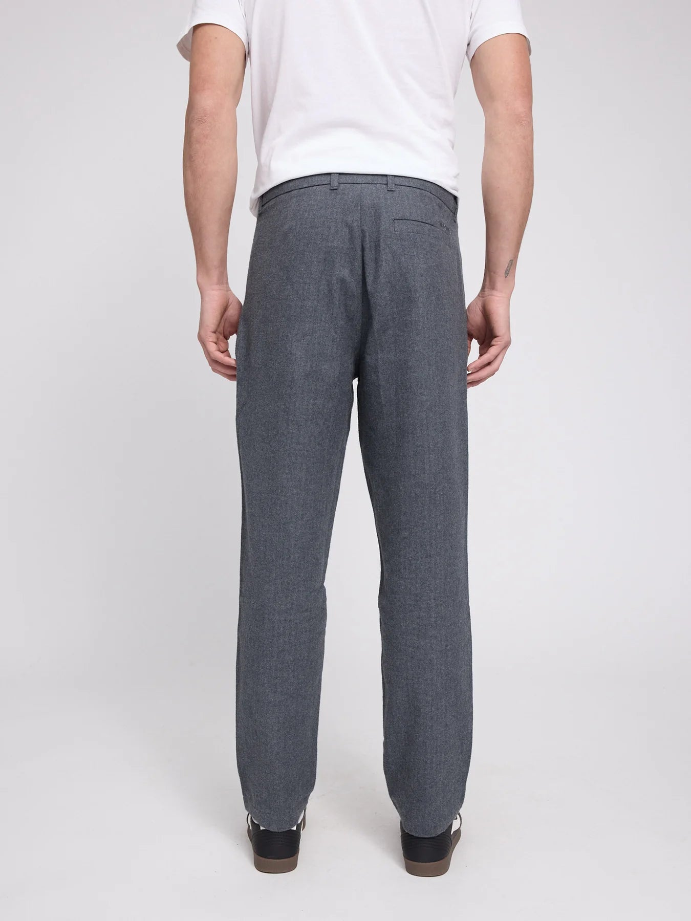 Pantaloni in flanella a gamba affusolata antracite melange uomo | Mazine