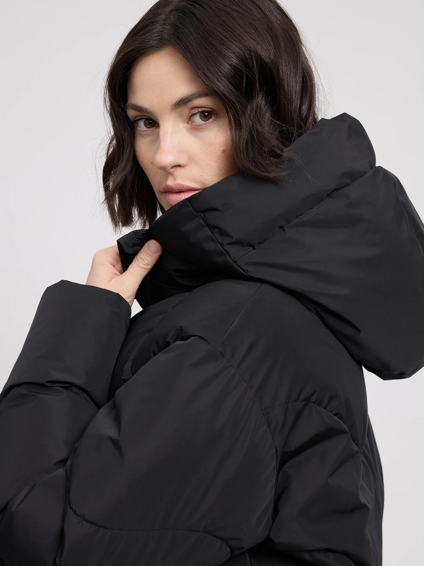 Jacket Waves Quilt Short Puffer Schwarz | MAZINE