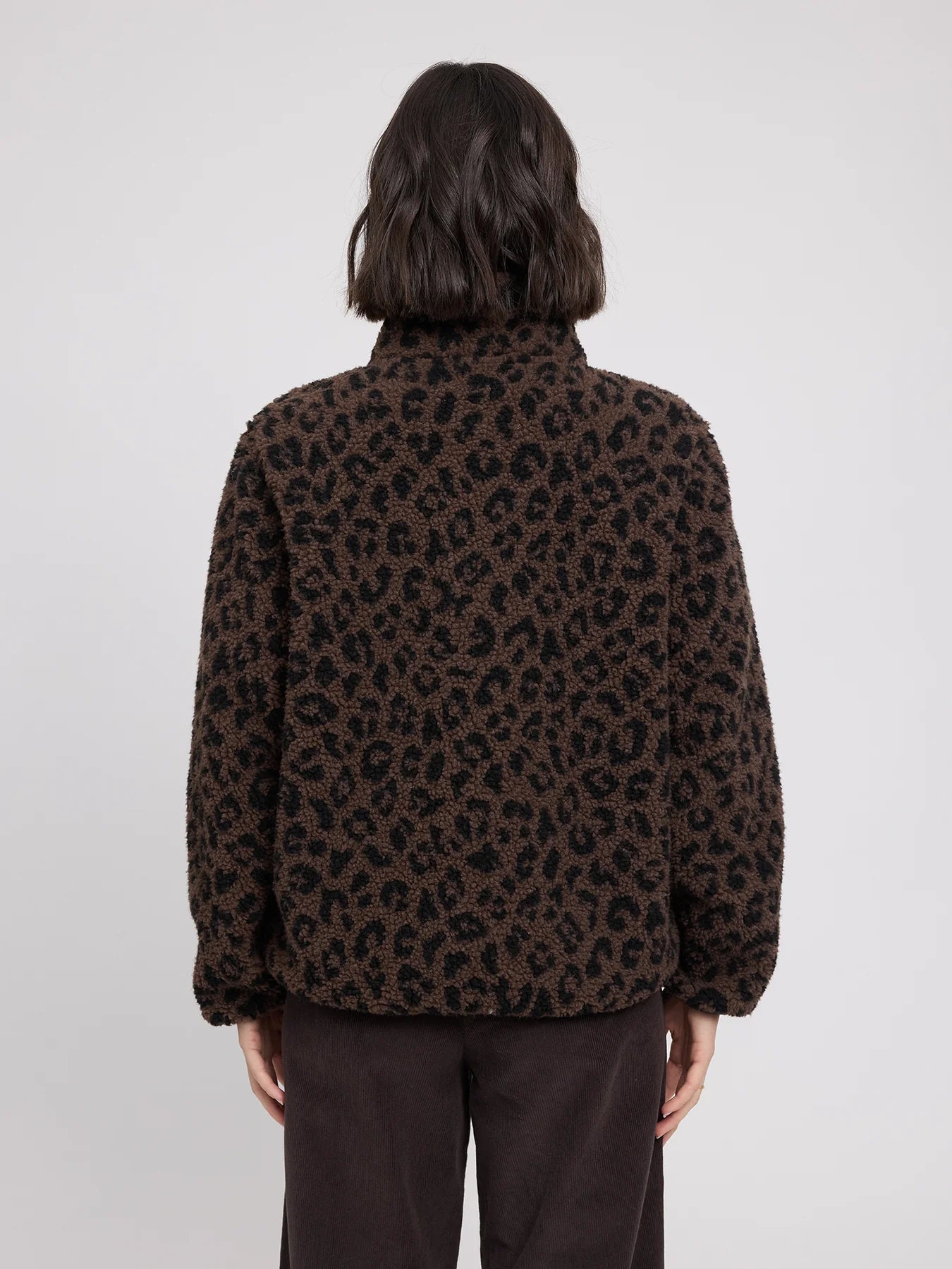 Gedruckte Sherpa-Jacke Schokoladenbraun | MAZINE