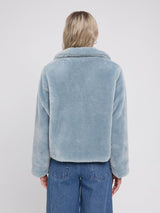 Jacke mit Knopfleiste und Webpelz Eisblau Damen | MAZINE