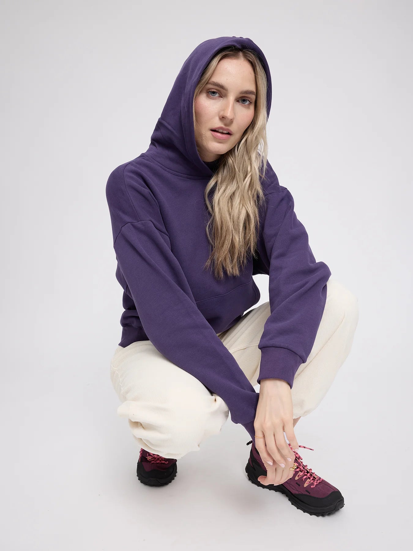 Felpa con cappuccio Basic viola scuro da donna in cotone | MAZINE