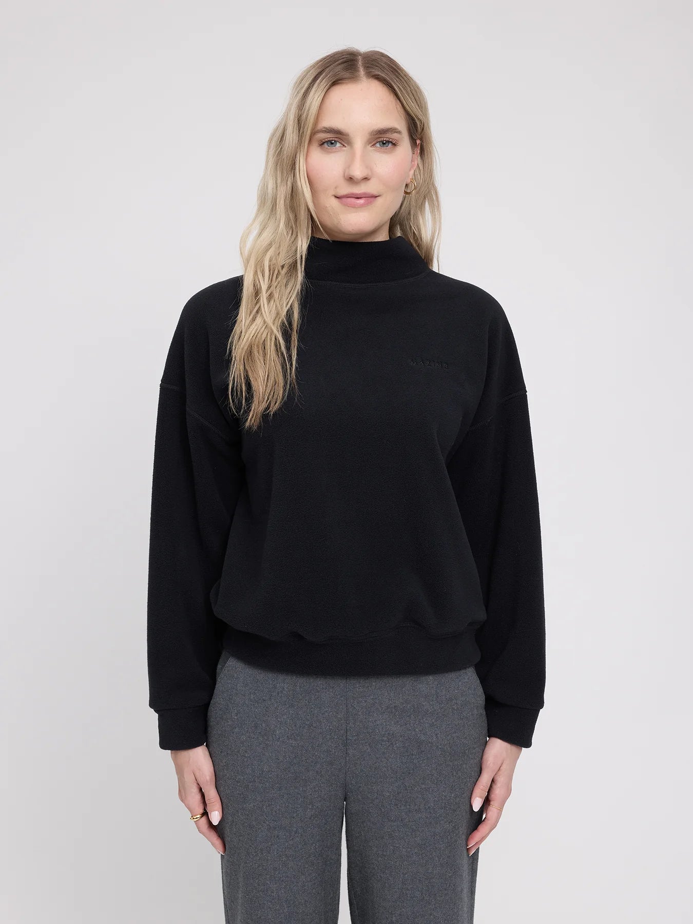 SweatShirt Fleece Turtleneck Black | MAZINE