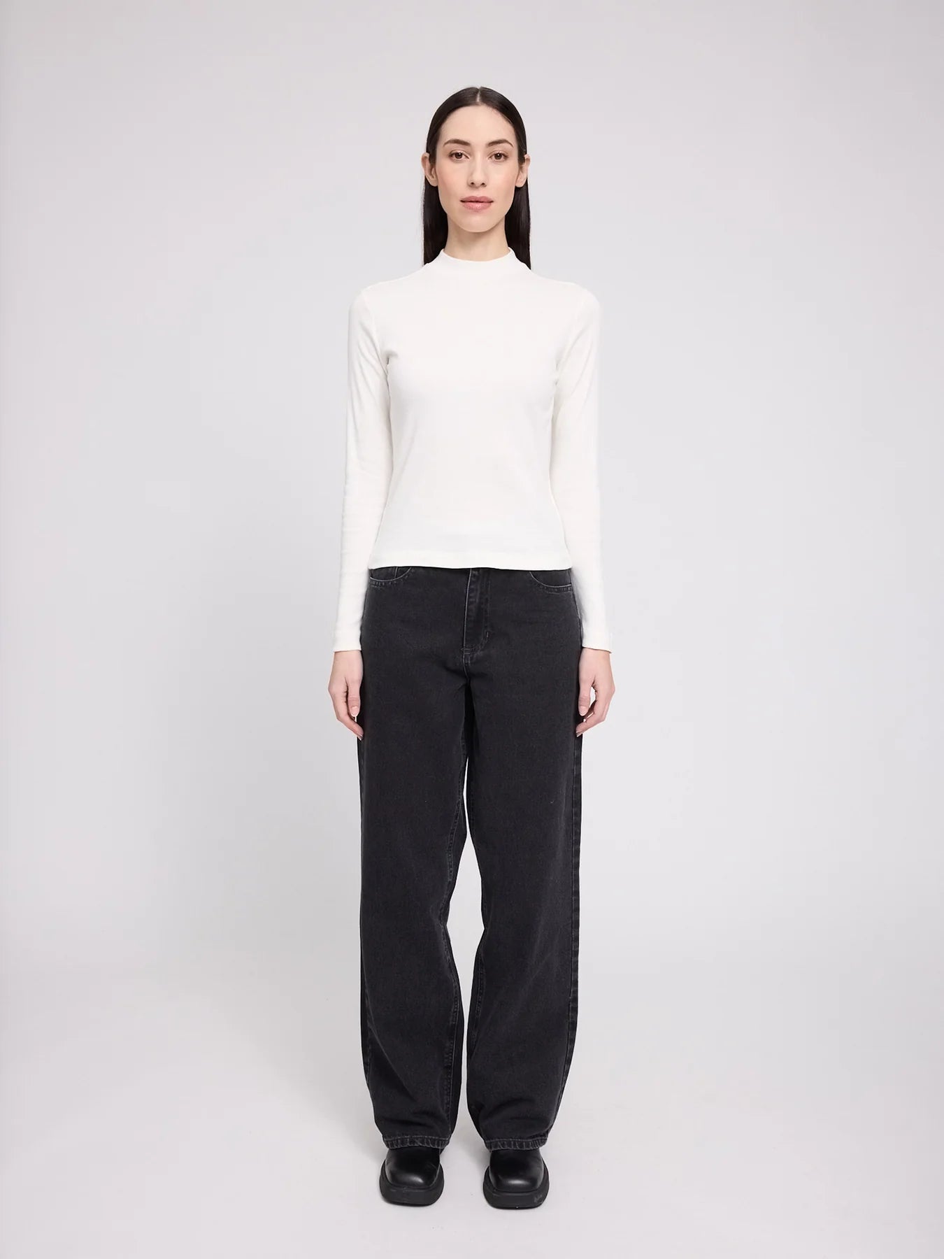 Long-Sleeve Top Basic Turtleneck Top White in Cotton | MAZINE