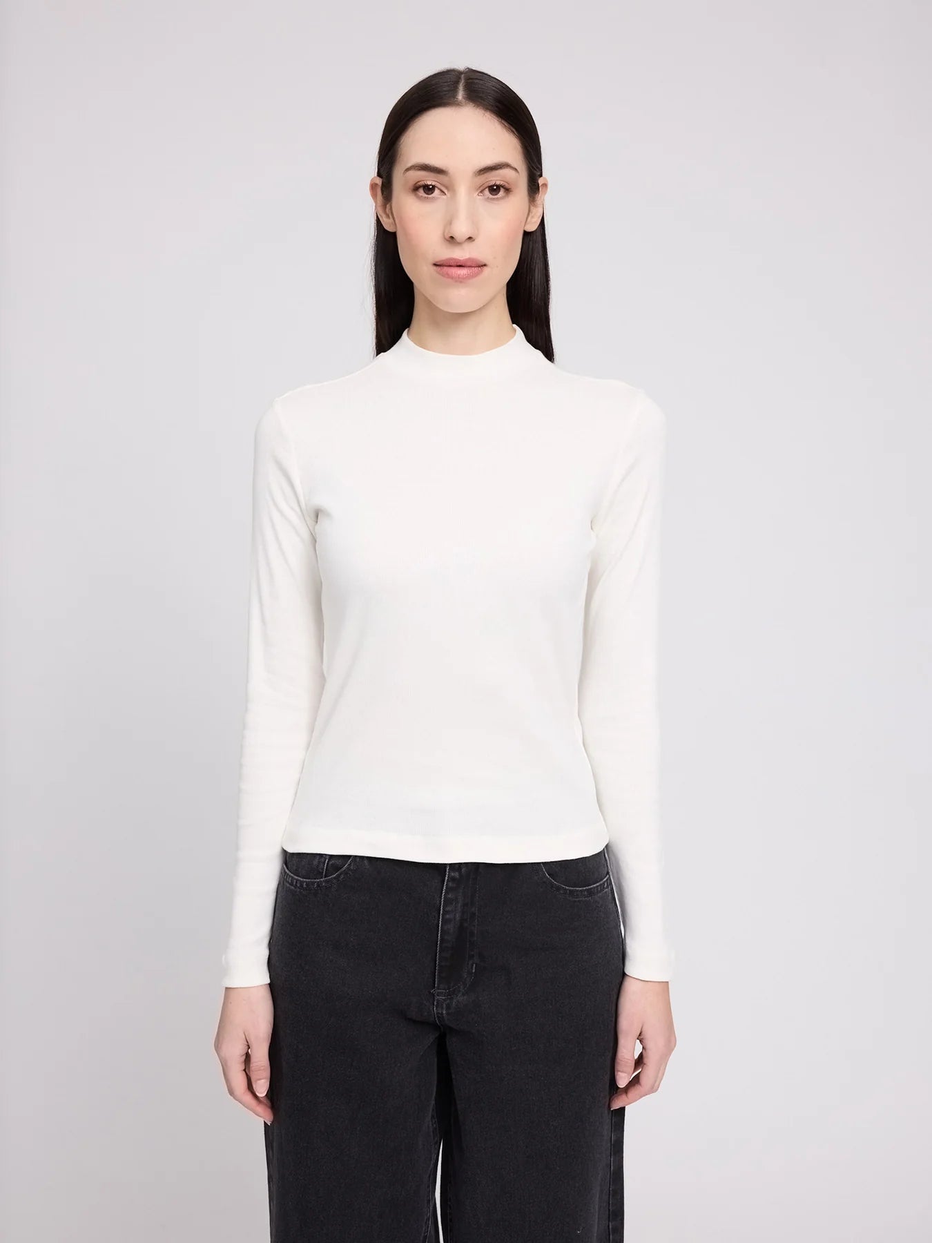 Long-Sleeve Top Basic Turtleneck Top White in Cotton | MAZINE