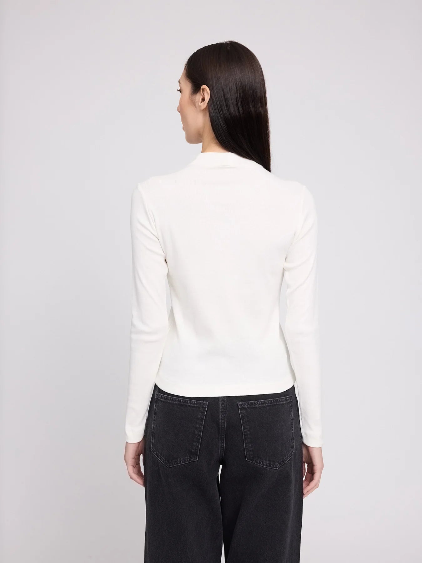 Long-Sleeve Top Basic Turtleneck Top White in Cotton | MAZINE