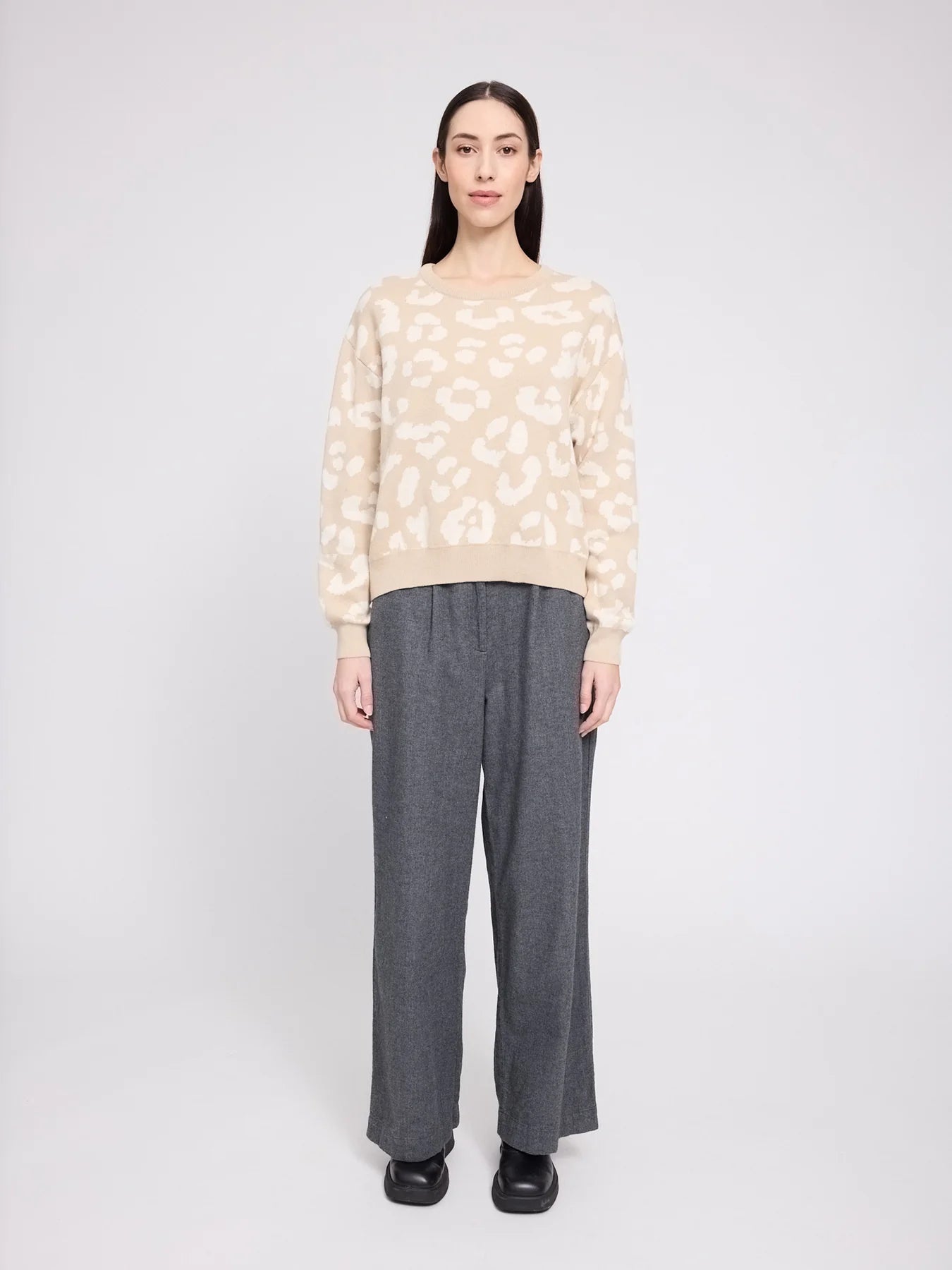 Pullover Leo Jacquard Light Beige/Tofu | MAZINE