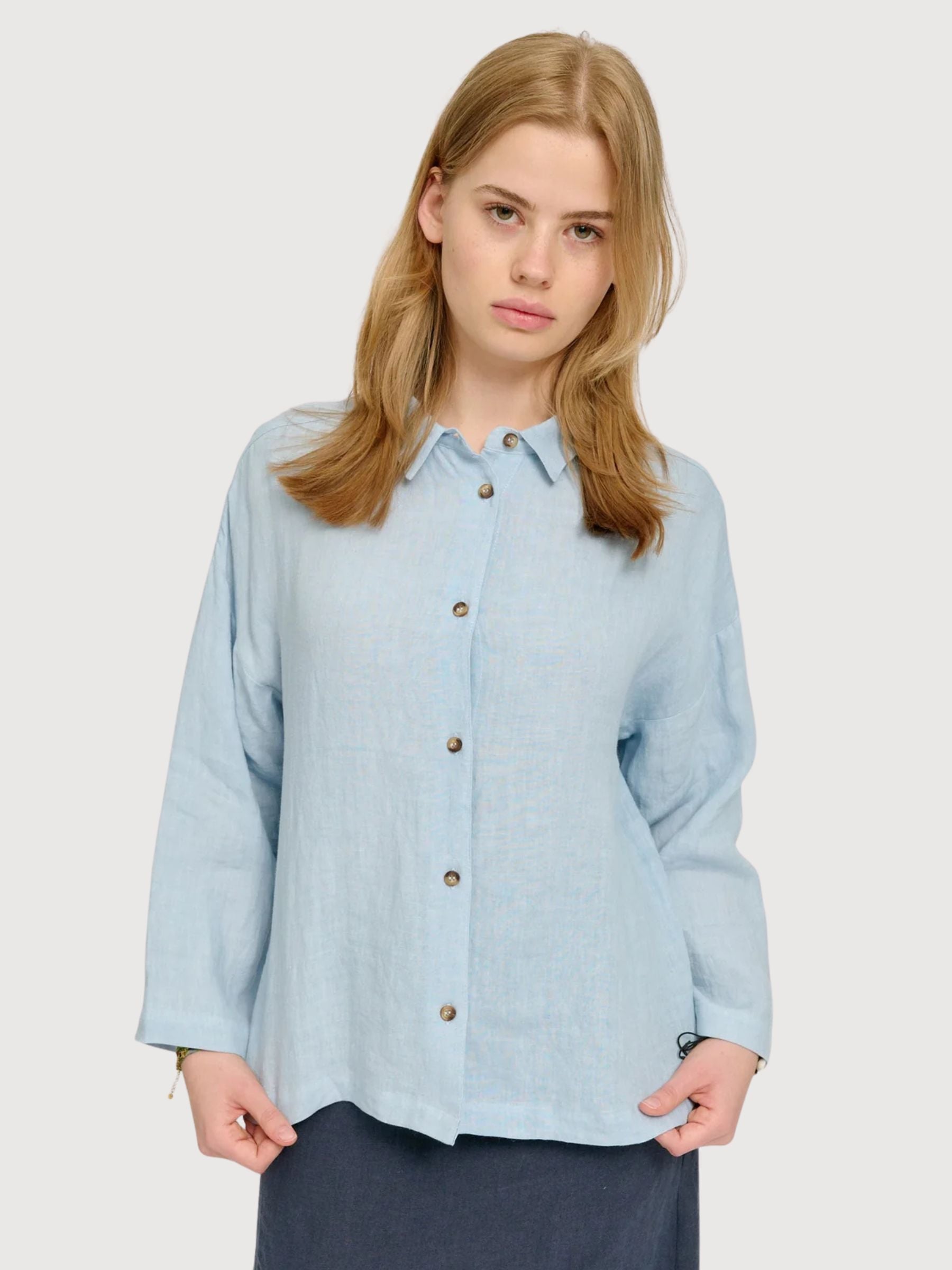Camicia da donna a maniche a 3/4 in lino, blu pastello | Mazine