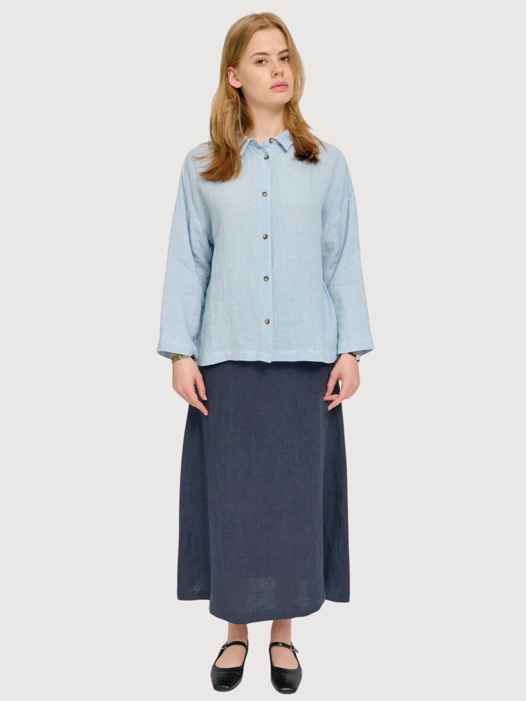 Camicia da donna a maniche a 3/4 in lino, blu pastello | Mazine
