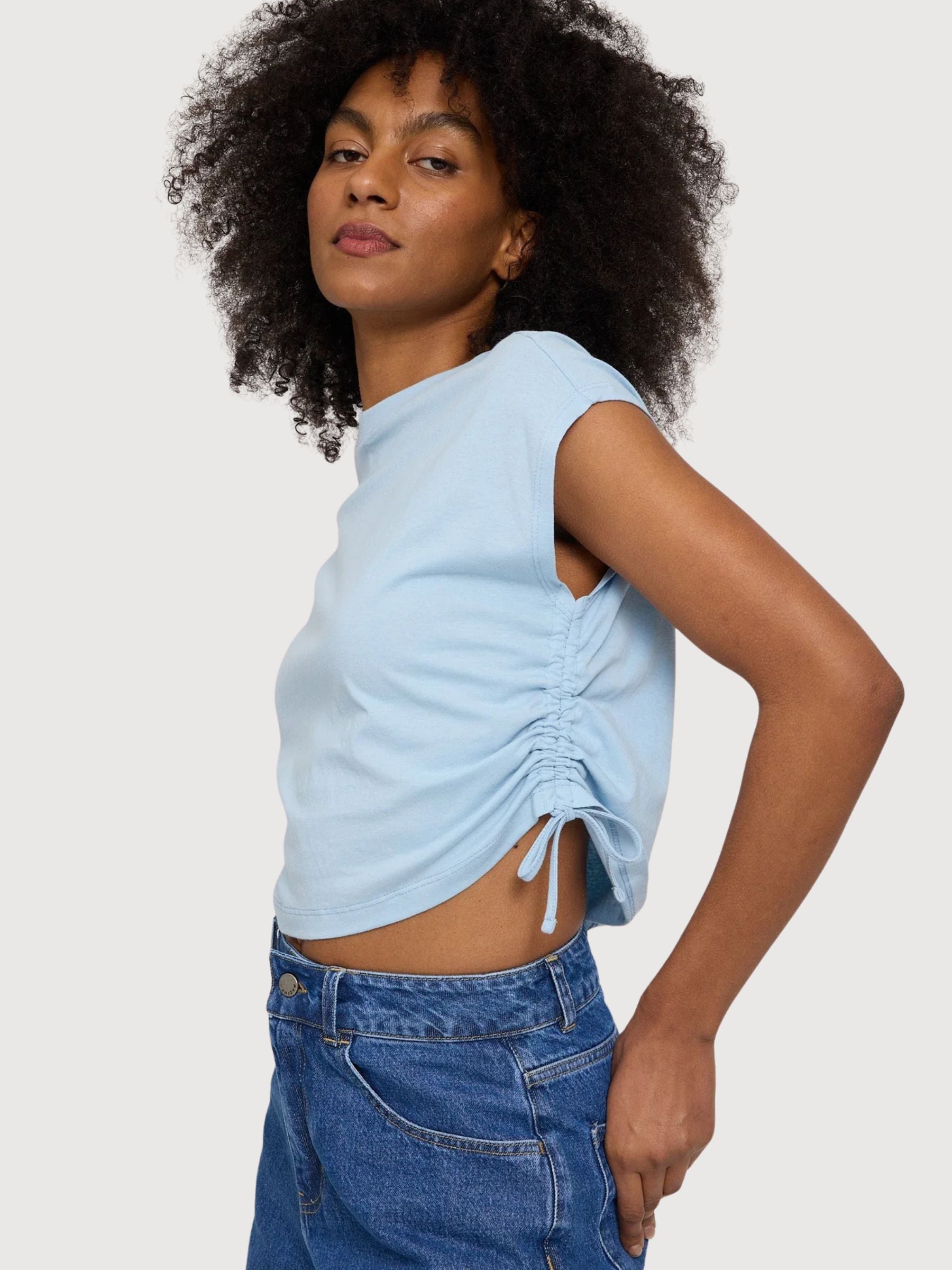 Damen-T-Shirt mit Bindedetail aus Baumwolle, Nebelblau | Mazine