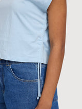 Damen-T-Shirt mit Bindedetail aus Baumwolle, Nebelblau | Mazine