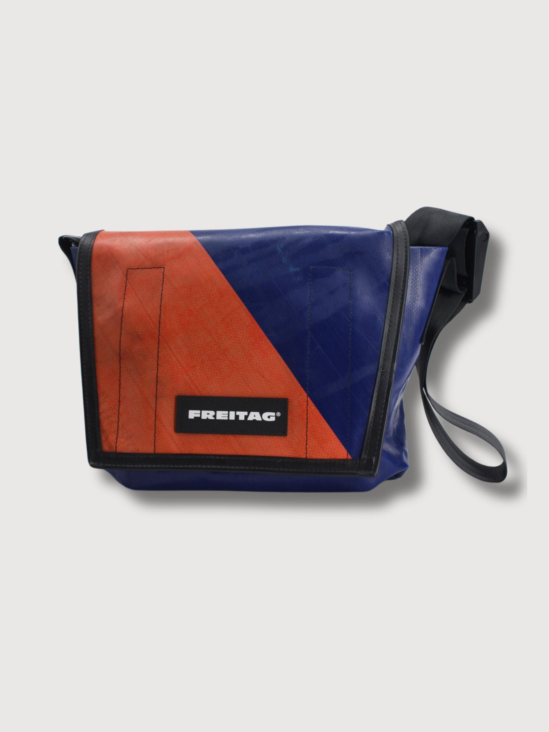 Bag F11 Lassie Blue und Orange in gebrauchten LKW -Planen | Freitag