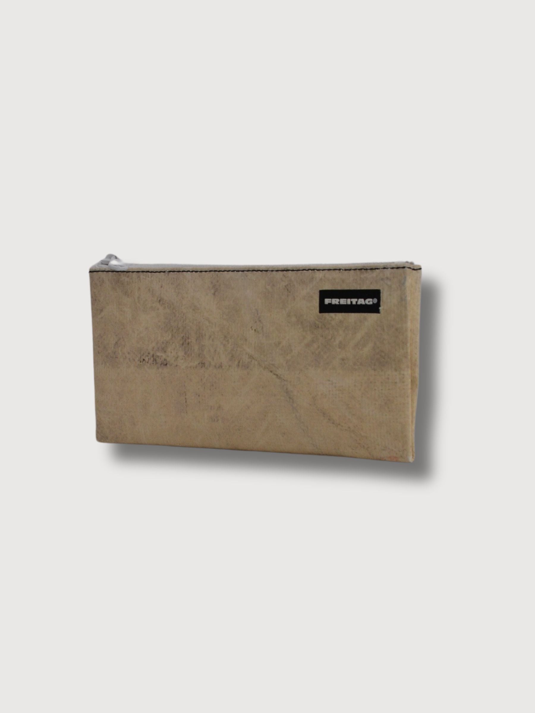 Pouch F06 Serena Beige In Used Truck Tarps | Freitag