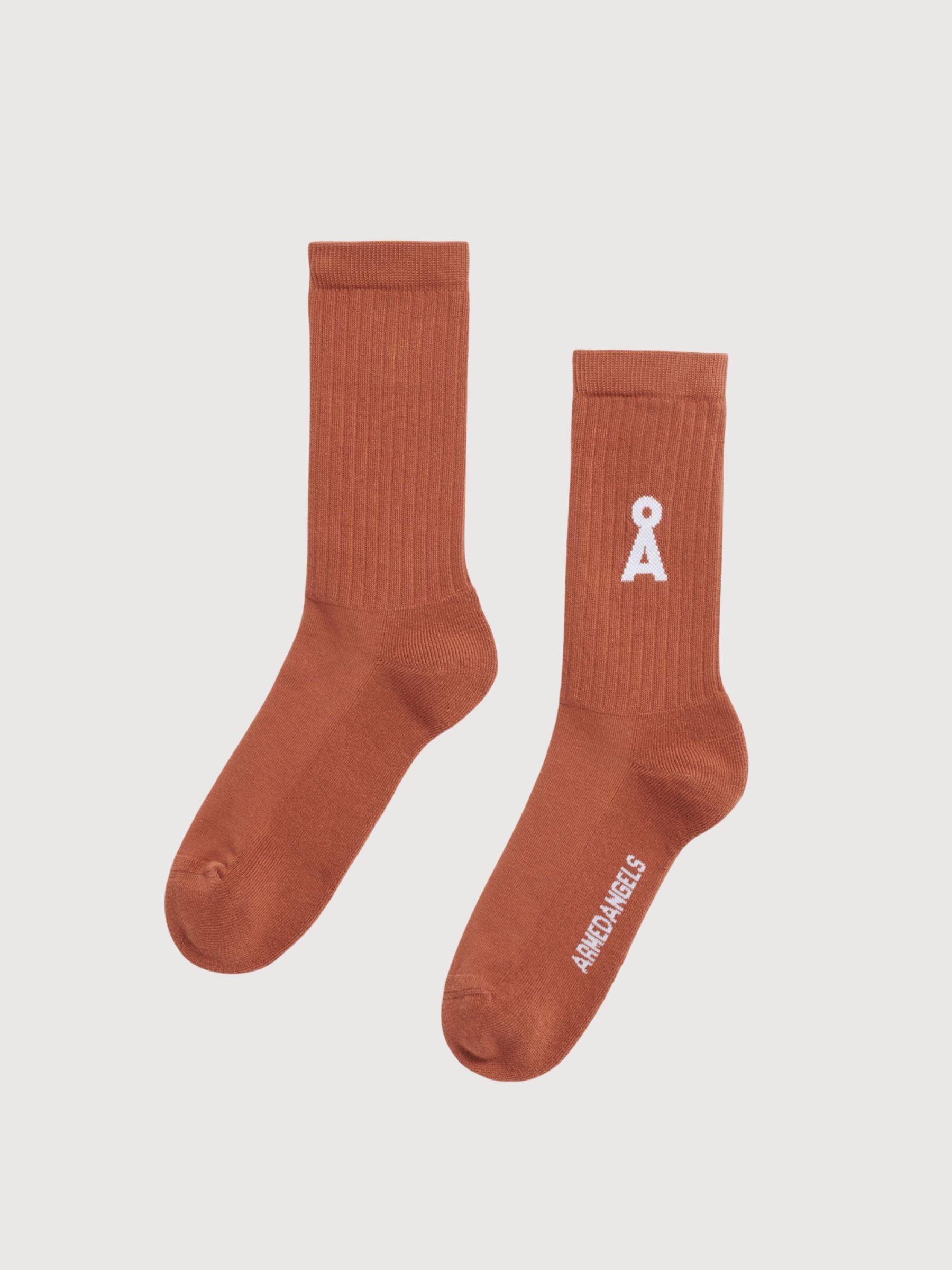 Saamus Bold Rot Socken  |  Armedangels