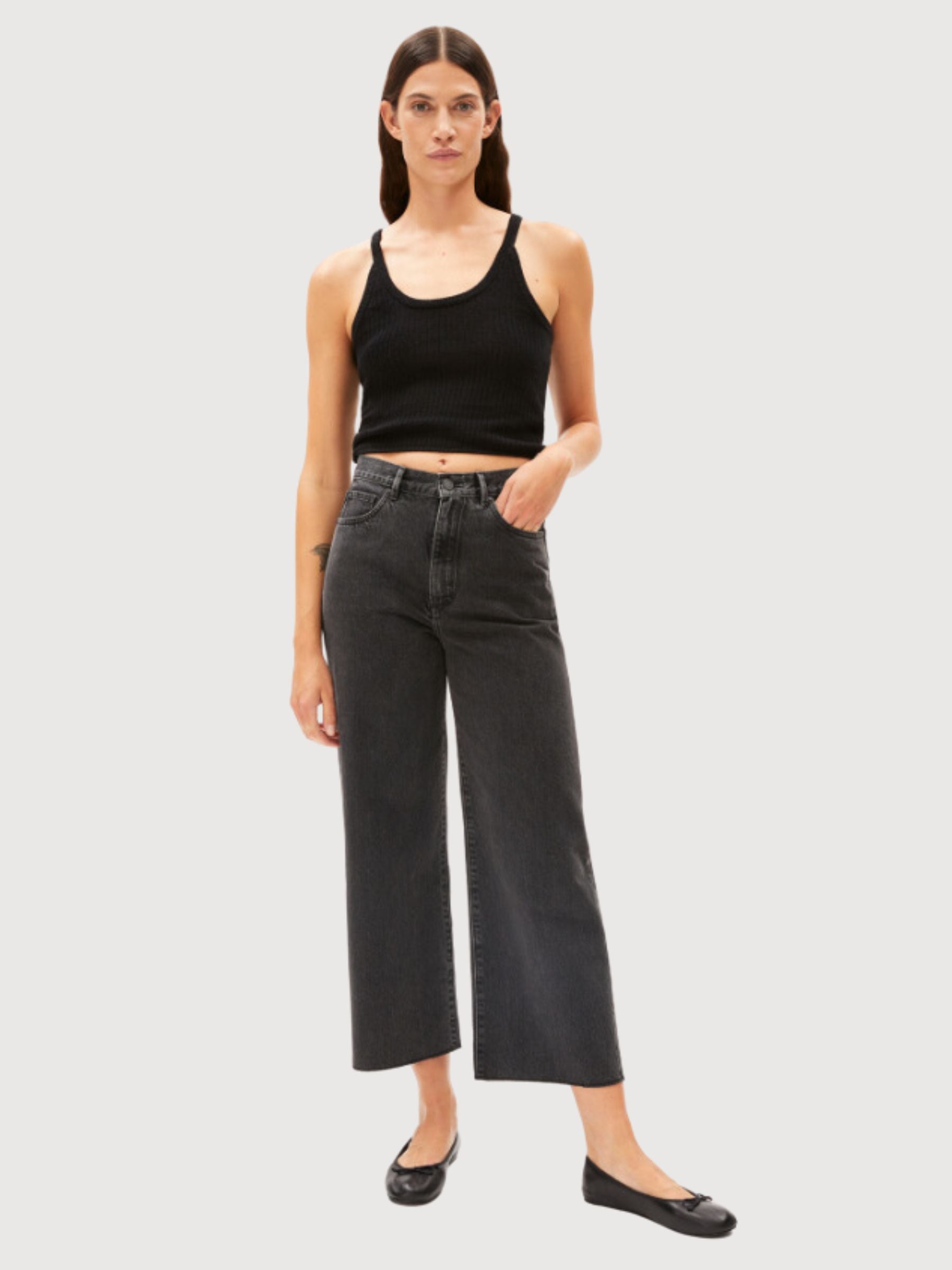 Enijaa Cropped Schwarz Baumwolle Damen | Armedangels