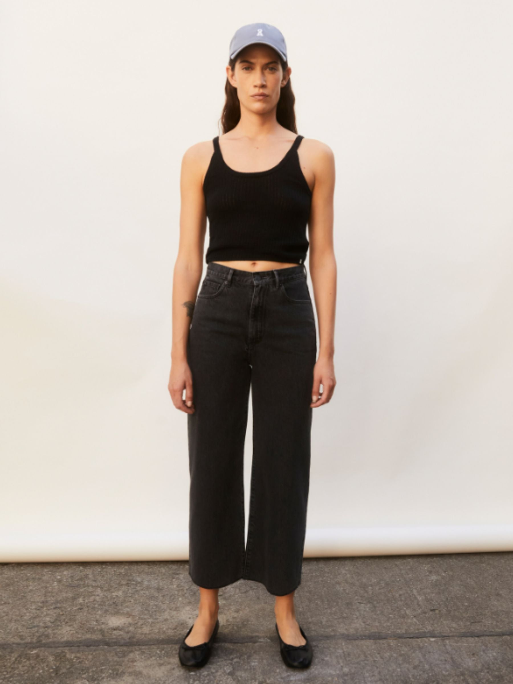 Enijaa Cropped Schwarz Baumwolle Damen | Armedangels