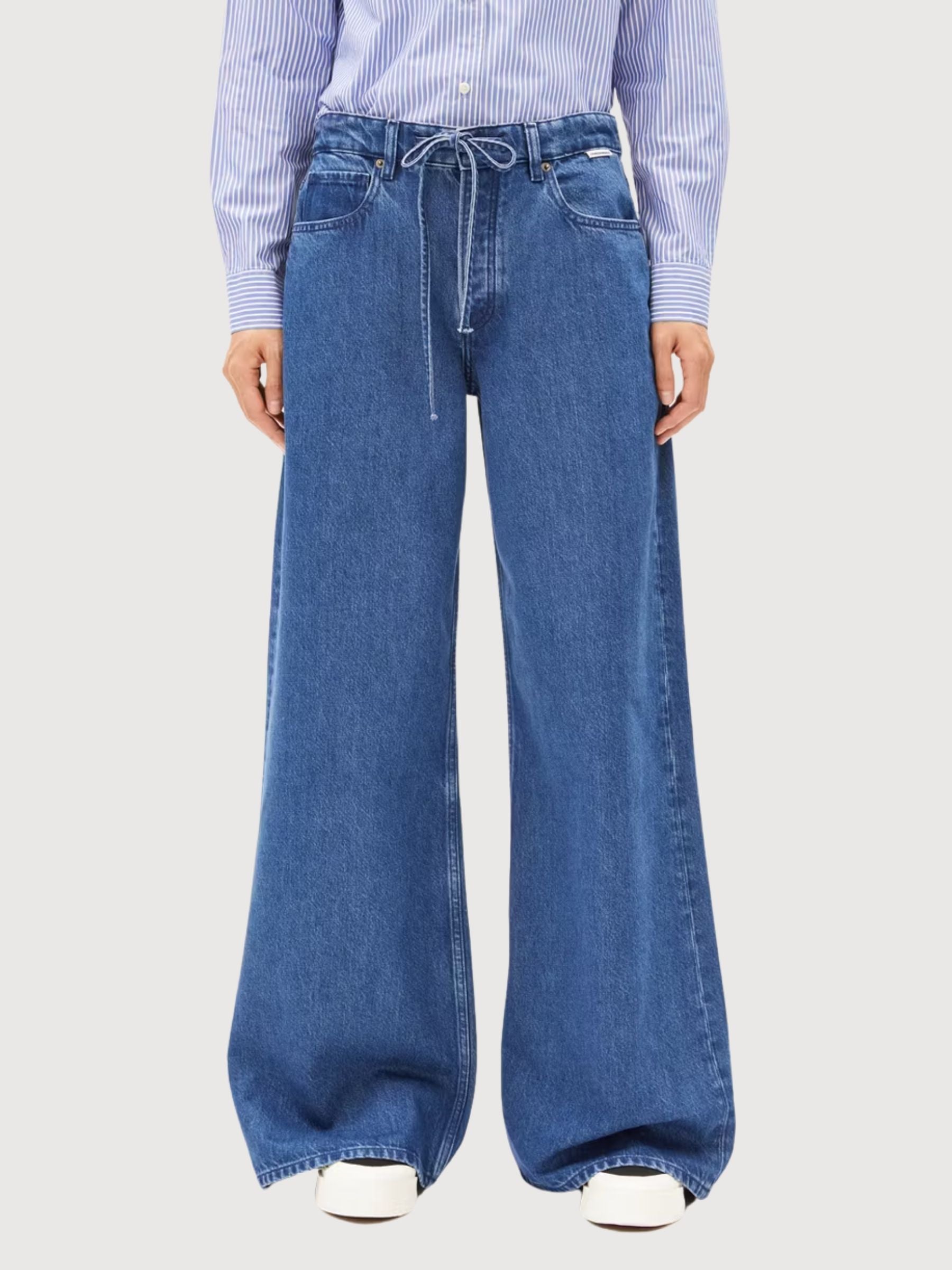 ASTRAEAAS Wide-Leg Jeans in Hummingbird | ARMEDANGELS