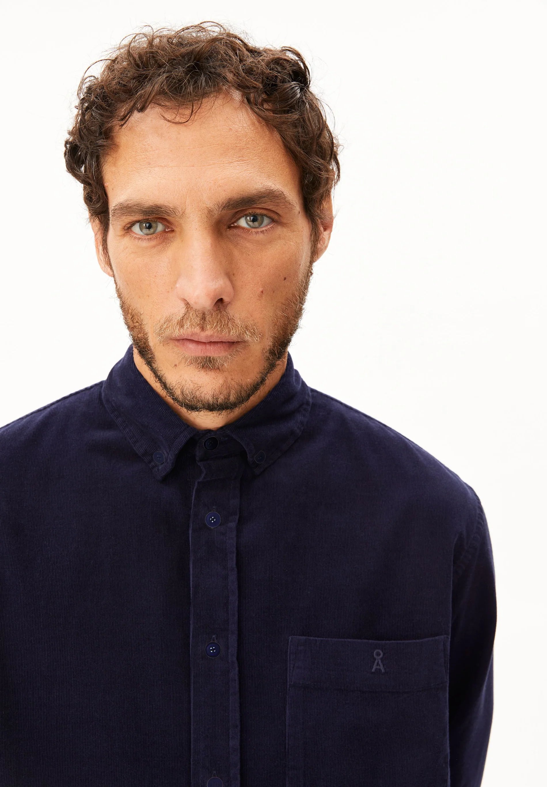 Corduroy Longsleeve Shirt Tinted Navy | ARMEDANGELS
