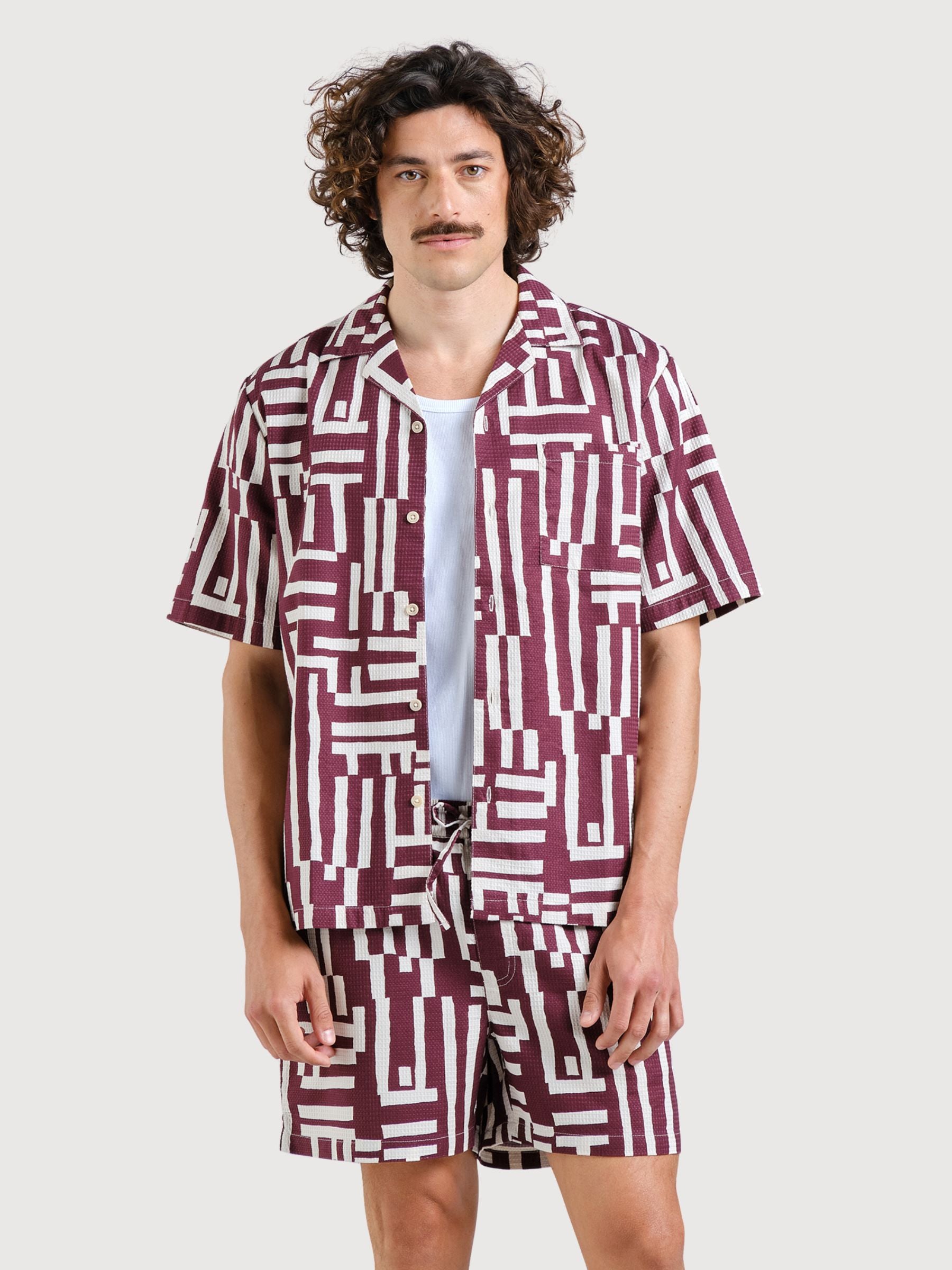 Shorts Essingen Lines & Sticks Fig Red | Dedicated