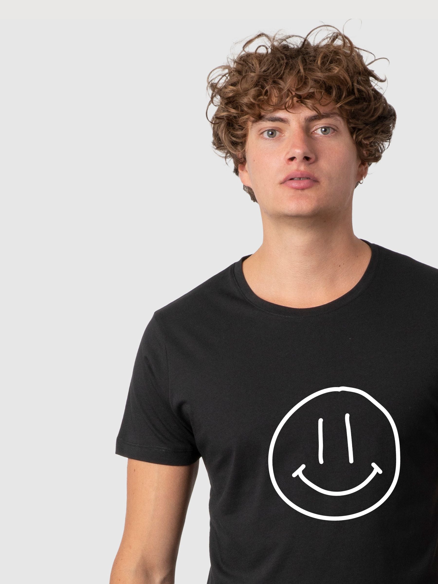 Daniel T-shirt Smile Black | Re-Bello