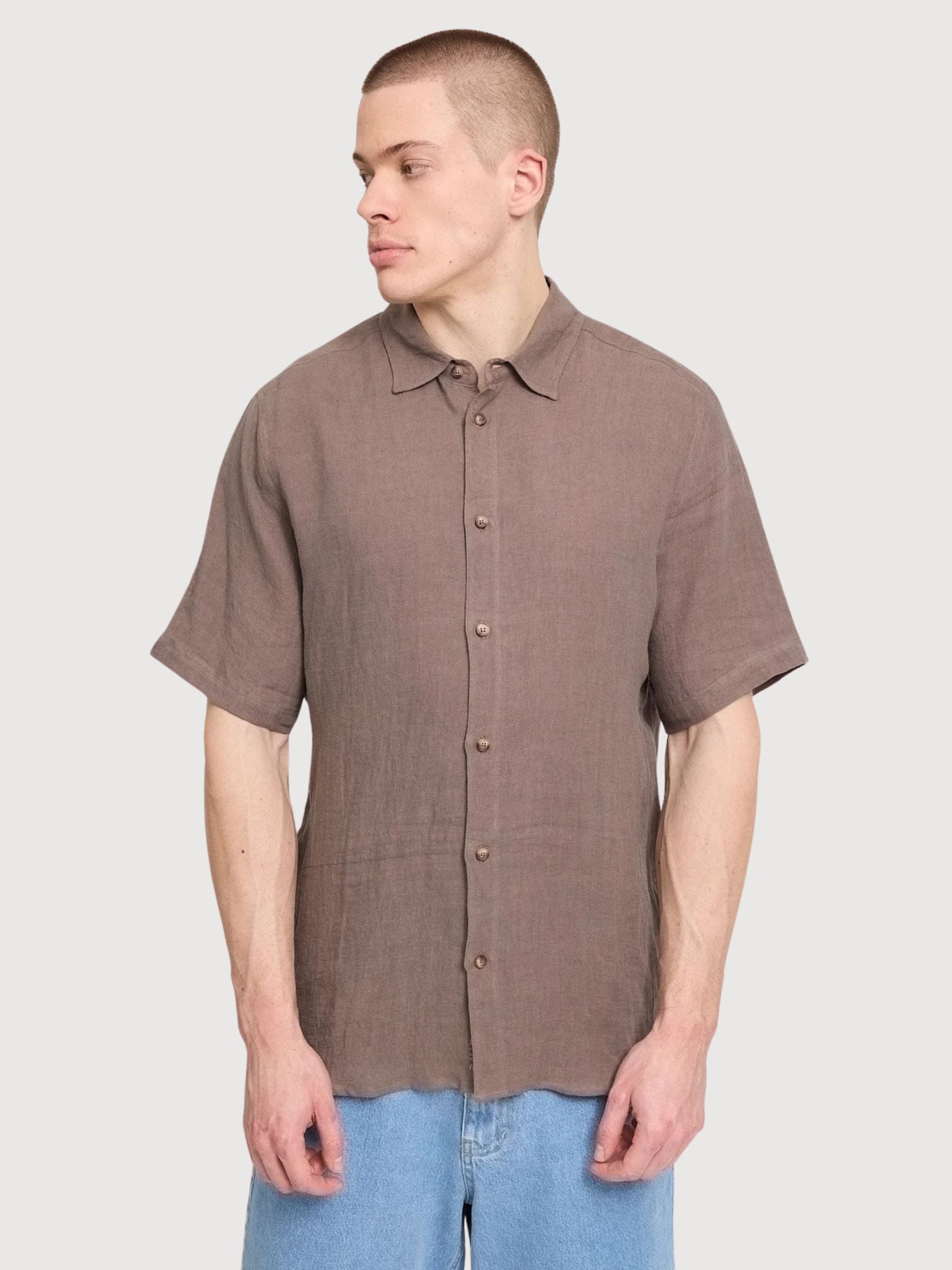 Camicia a maniche corte da uomo in lino grigio marrone | Mazine