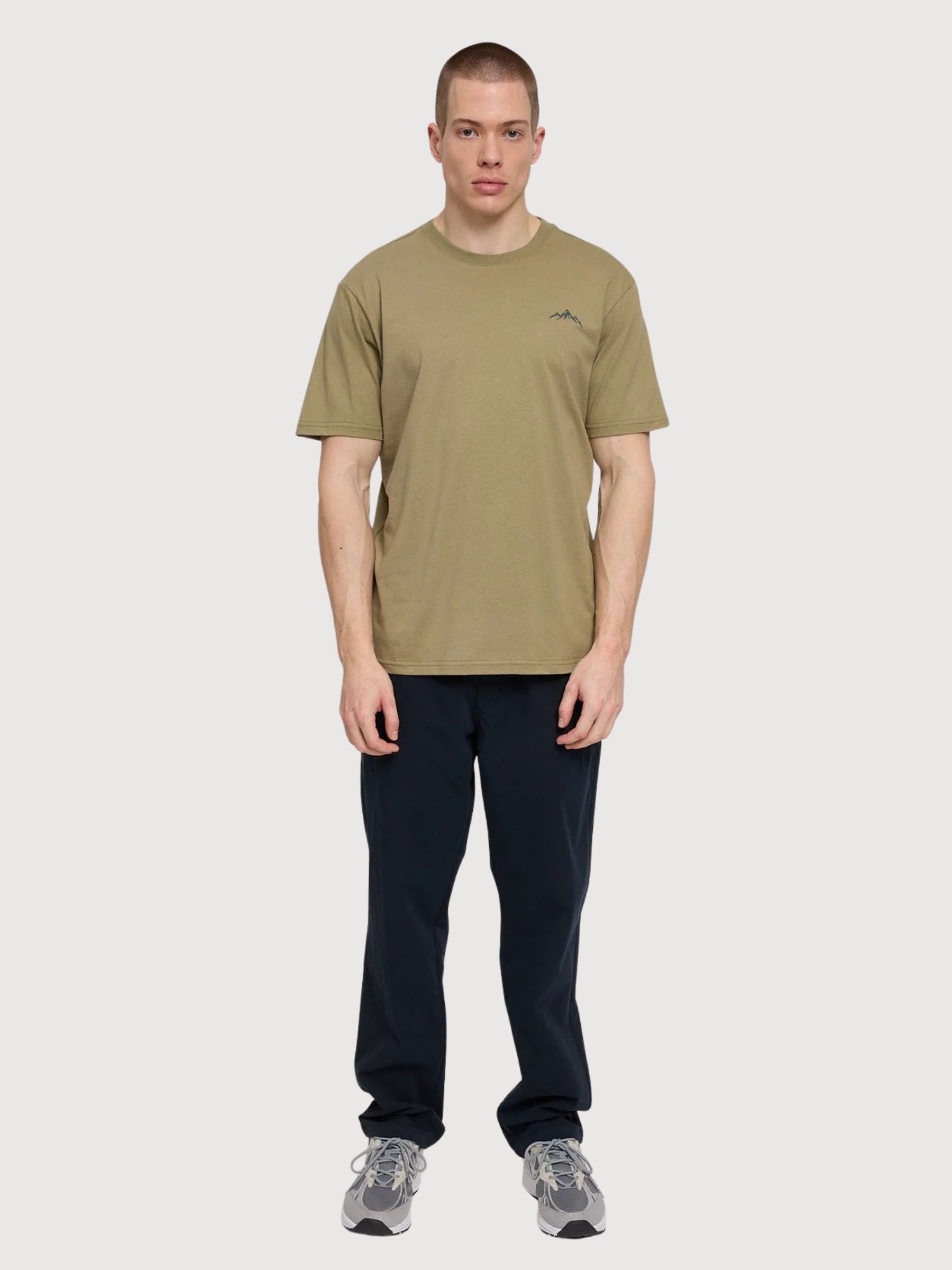 T-Shirt Stampa sul Petto Uomo Oliva | Mazine